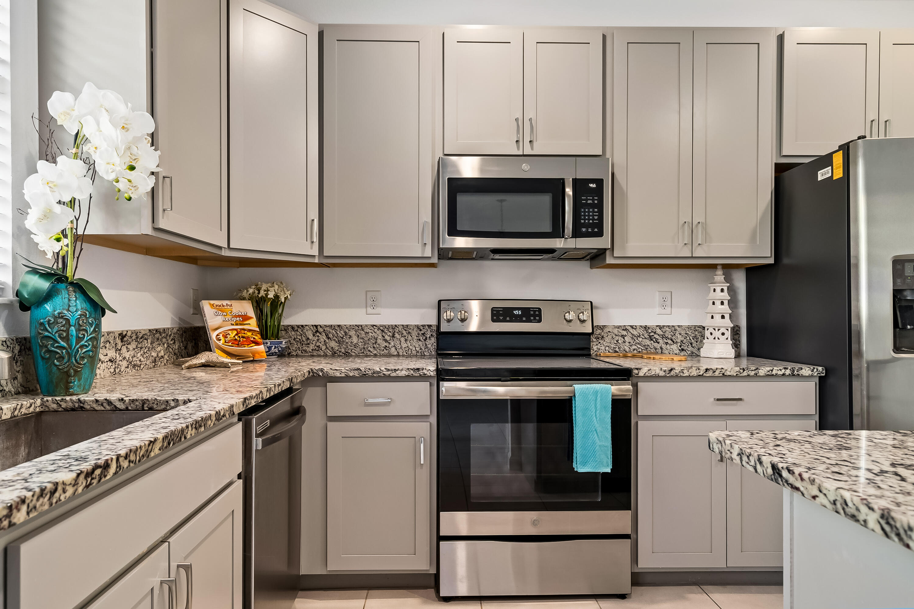 FLAVOR PICT TOWNHOMES PUD REPLAT - Residential