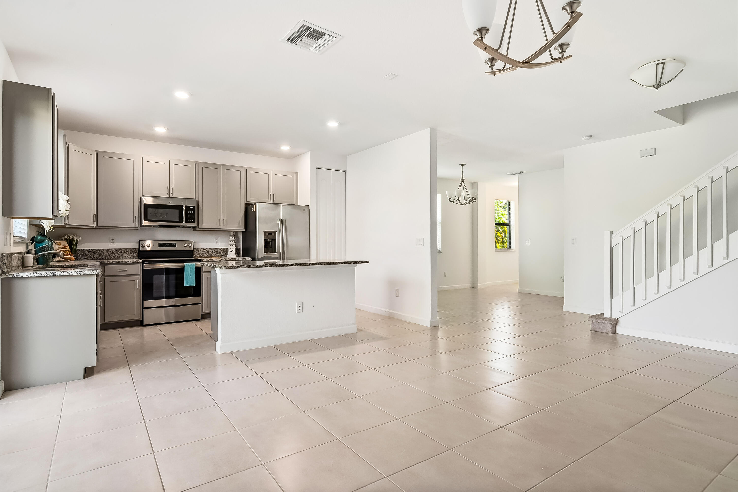 FLAVOR PICT TOWNHOMES PUD REPLAT - Residential