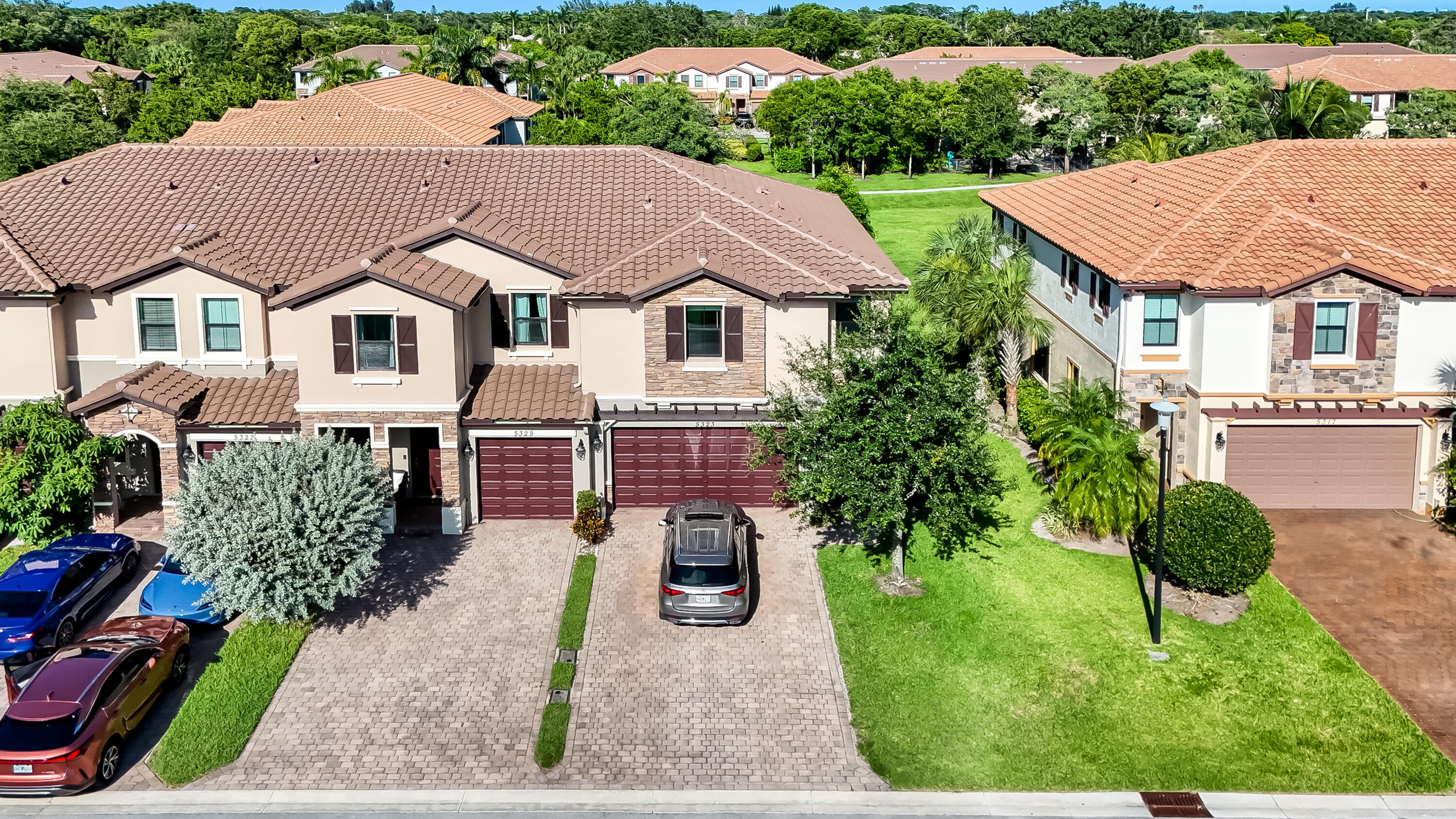 FLAVOR PICT TOWNHOMES PUD REPLAT - Residential