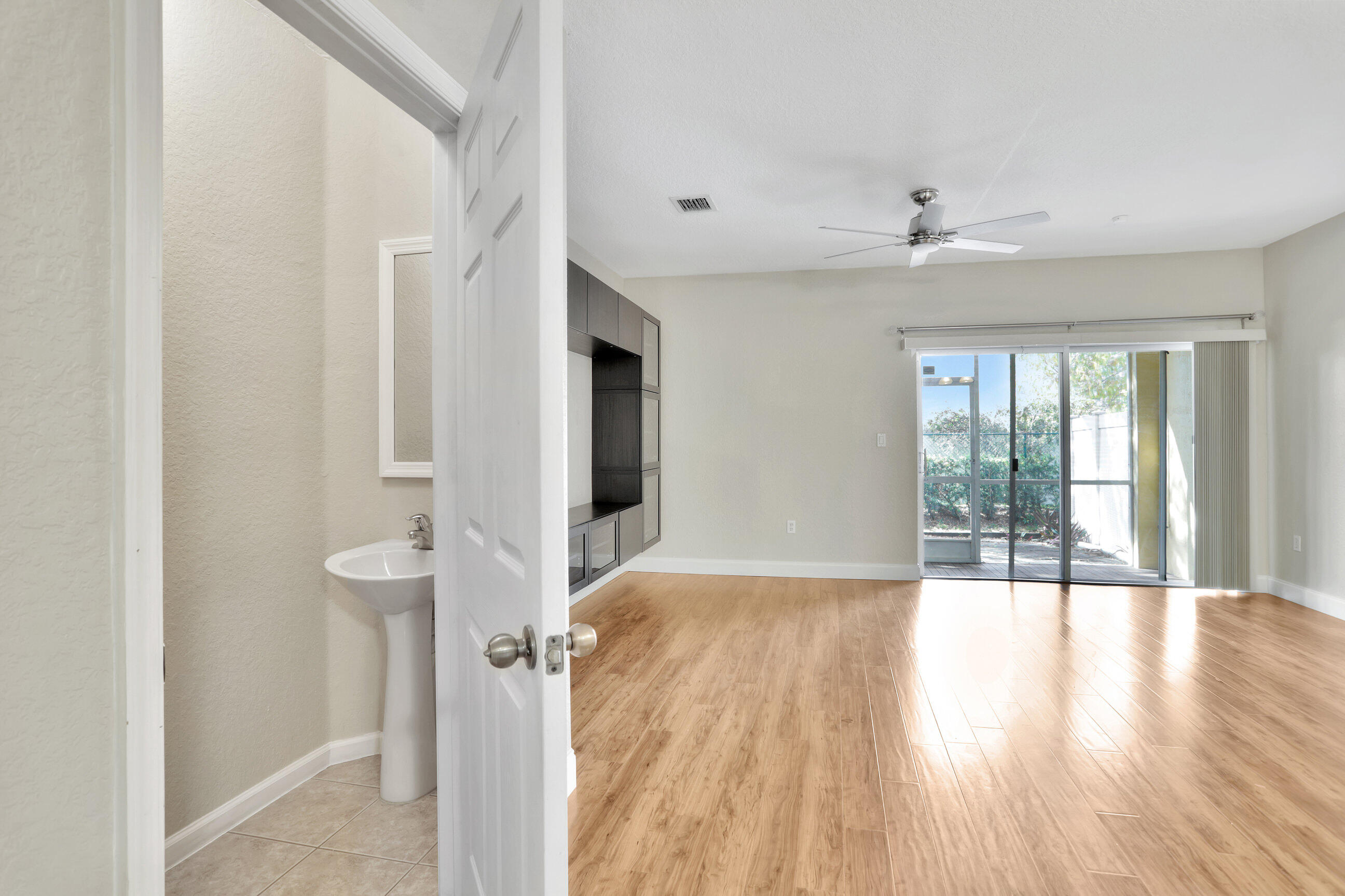 CATALINA PLACE - Residential Lease
