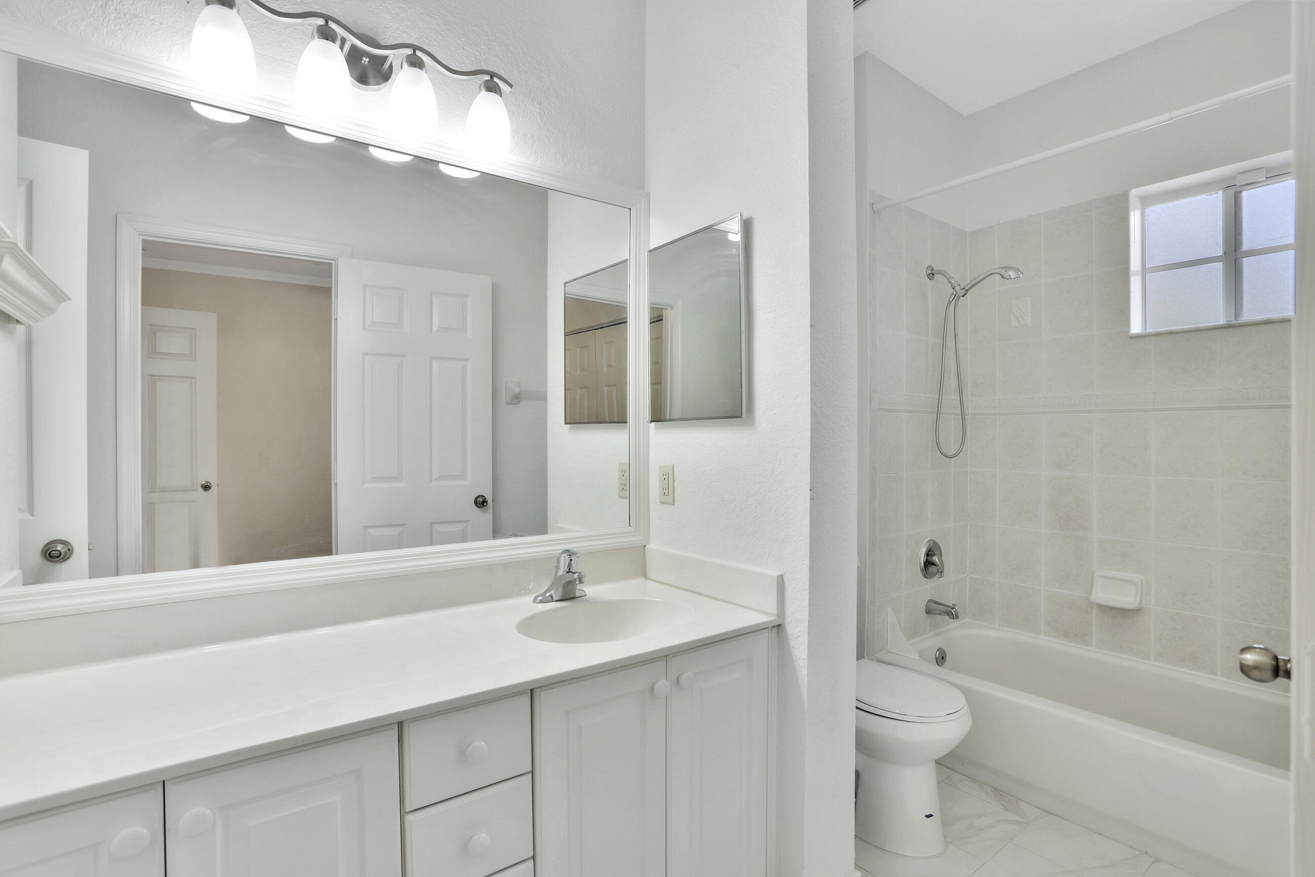 CATALINA PLACE - Residential Lease