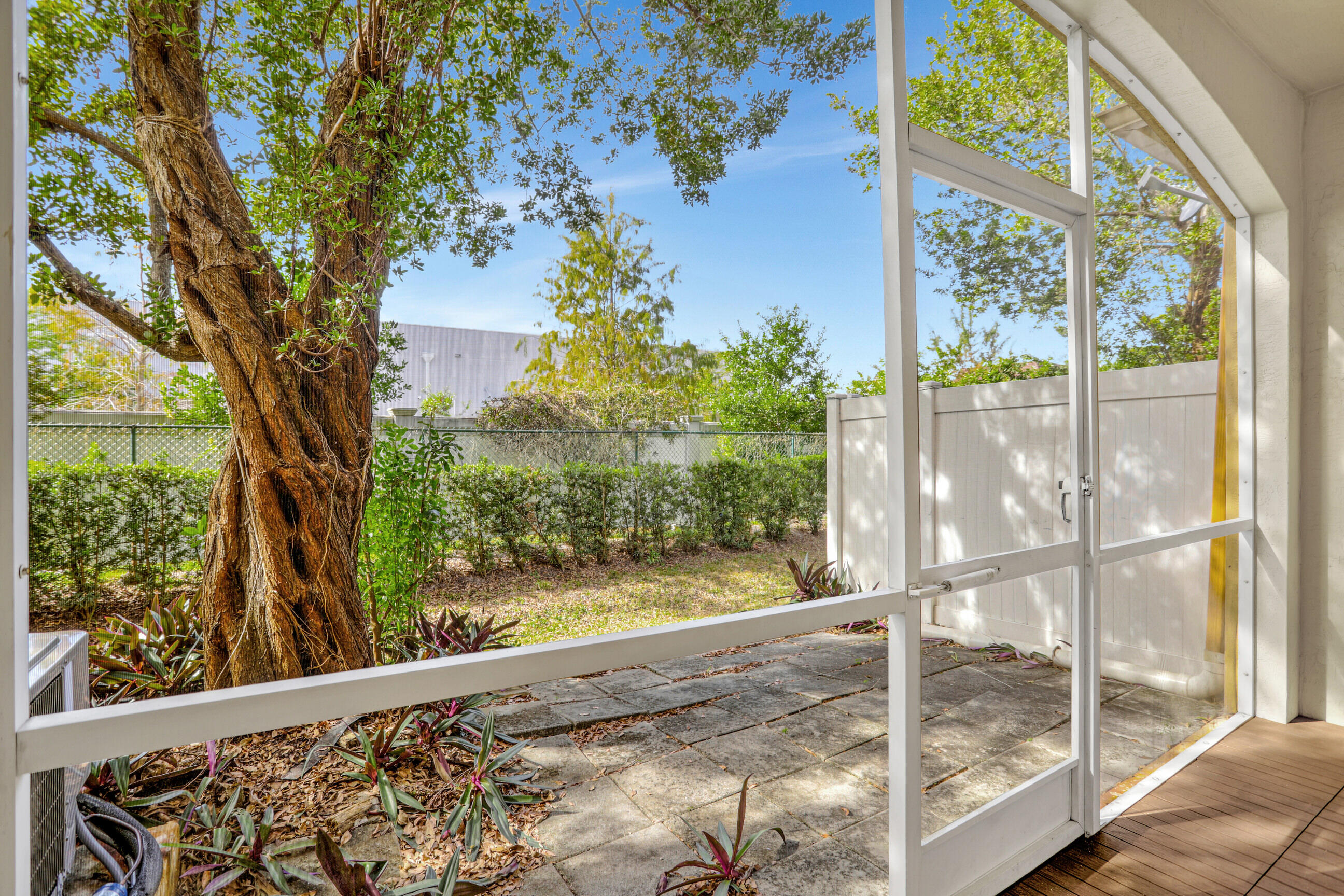 CATALINA PLACE - Residential Lease