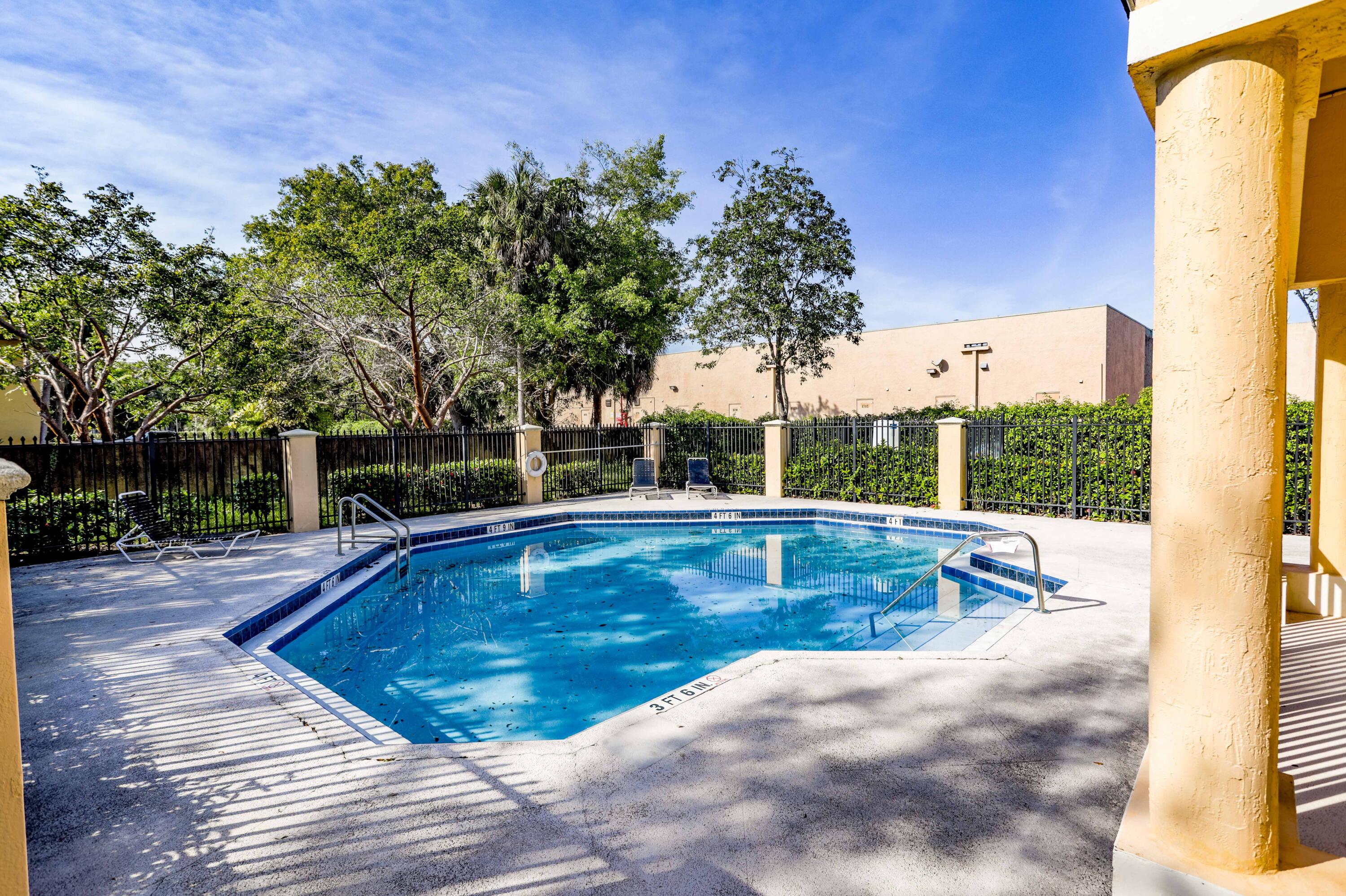 CATALINA PLACE - Residential Lease