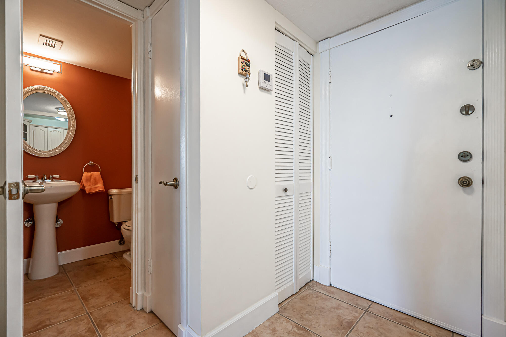 IMPERIAL TOWERS NORTH CONDO - Residential Lease