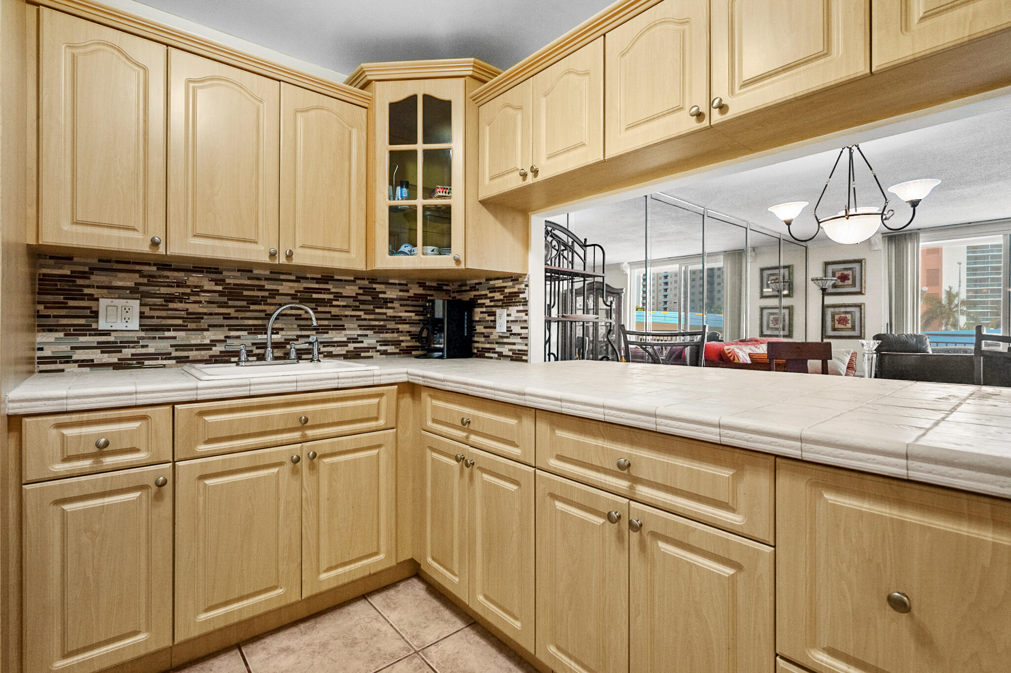 IMPERIAL TOWERS NORTH CONDO - Residential Lease