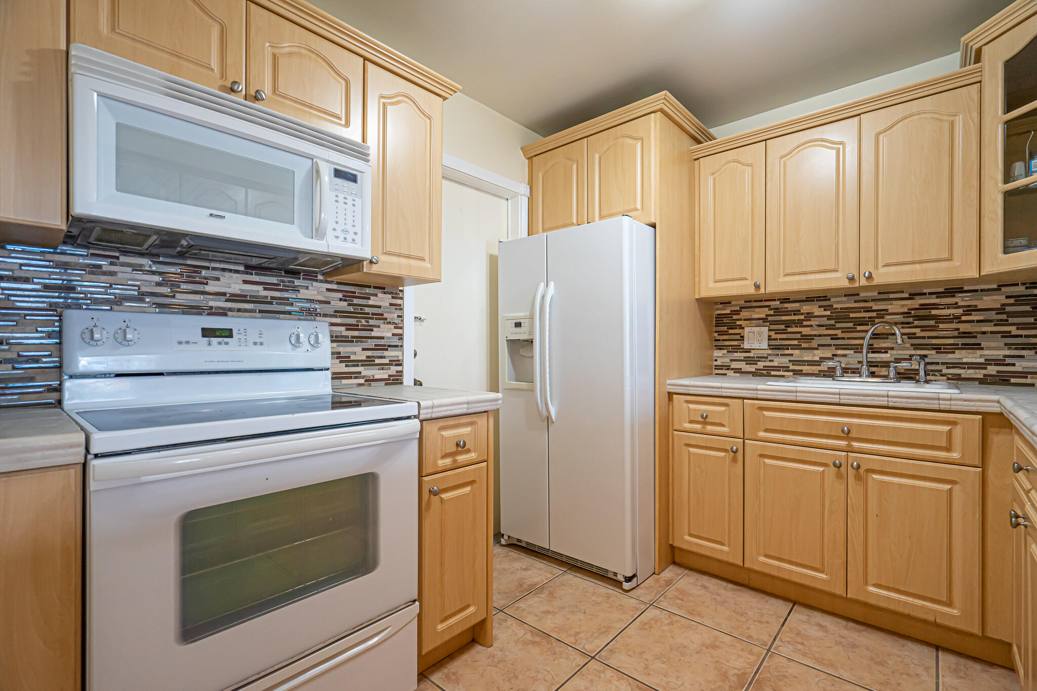IMPERIAL TOWERS NORTH CONDO - Residential Lease