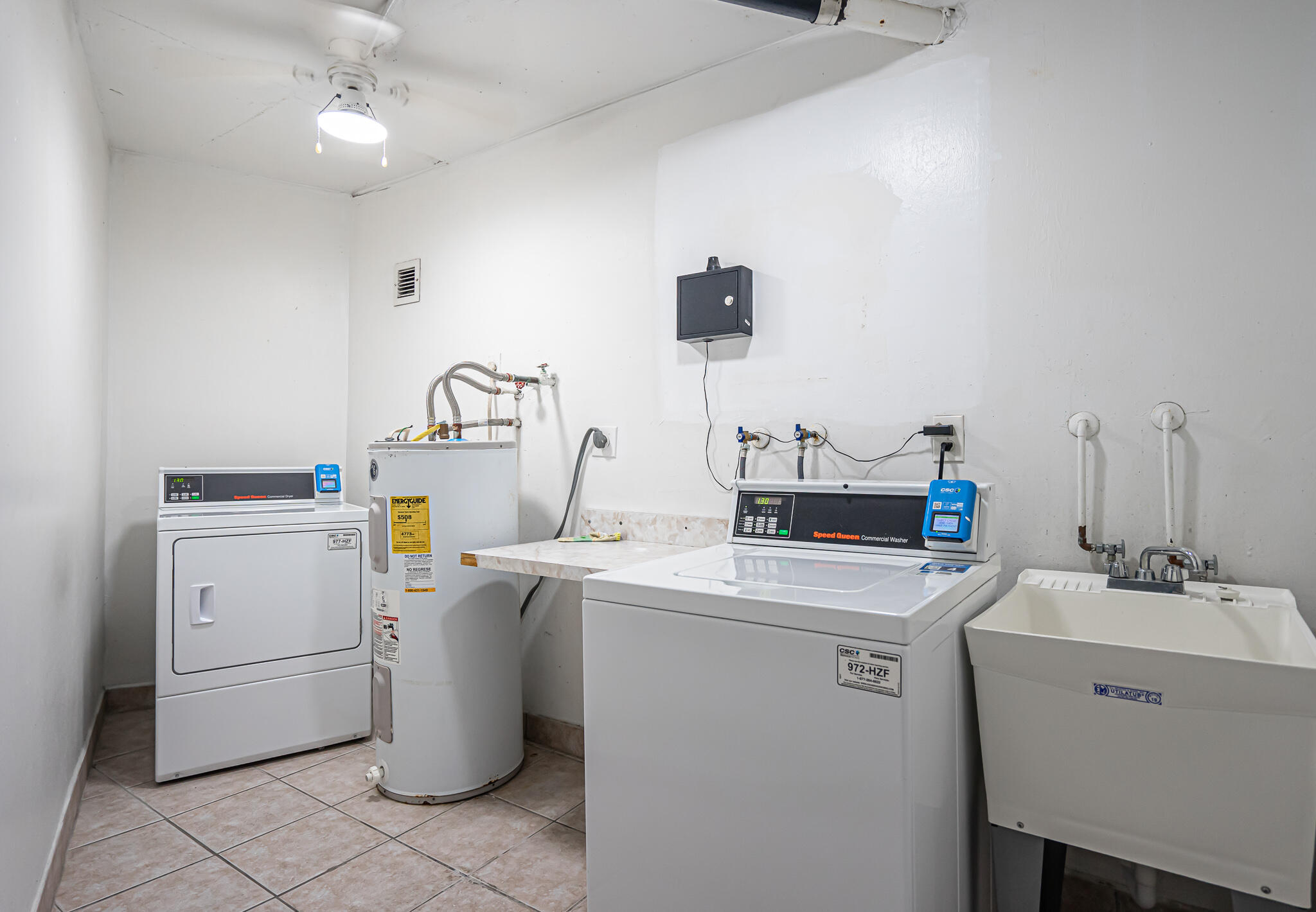 IMPERIAL TOWERS NORTH CONDO - Residential Lease