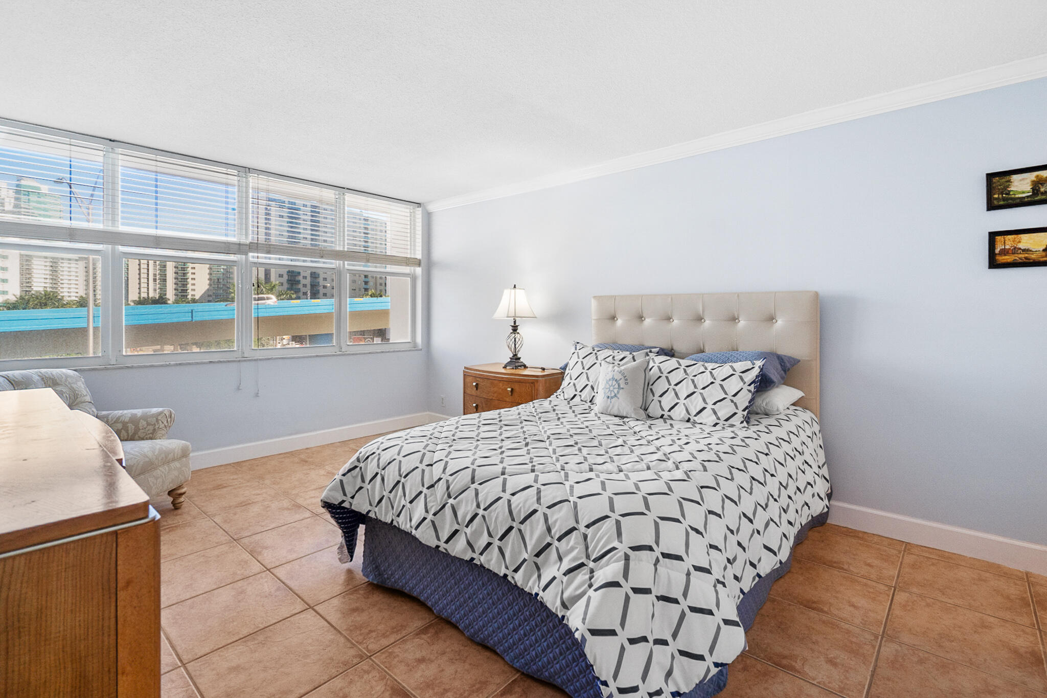 IMPERIAL TOWERS NORTH CONDO - Residential Lease