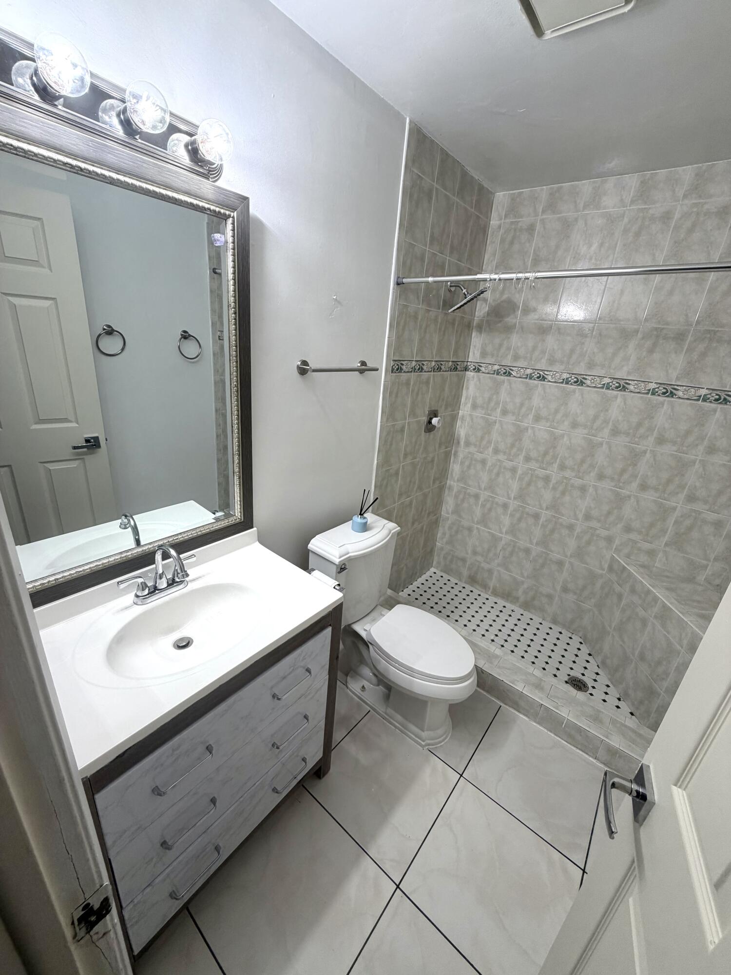 TRAILS AT ROYAL PALM BEACH CONDO - Residential