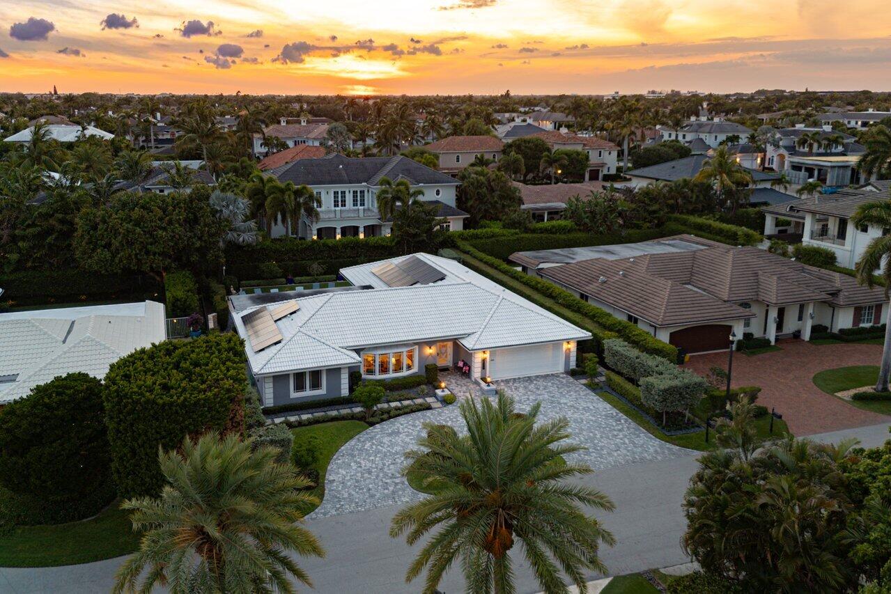 ROYAL PALM YACHT & COUNTRY CLUB - Residential