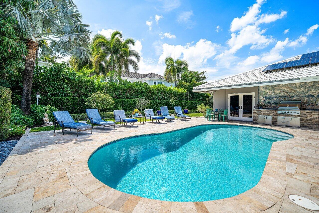 ROYAL PALM YACHT & COUNTRY CLUB - Residential