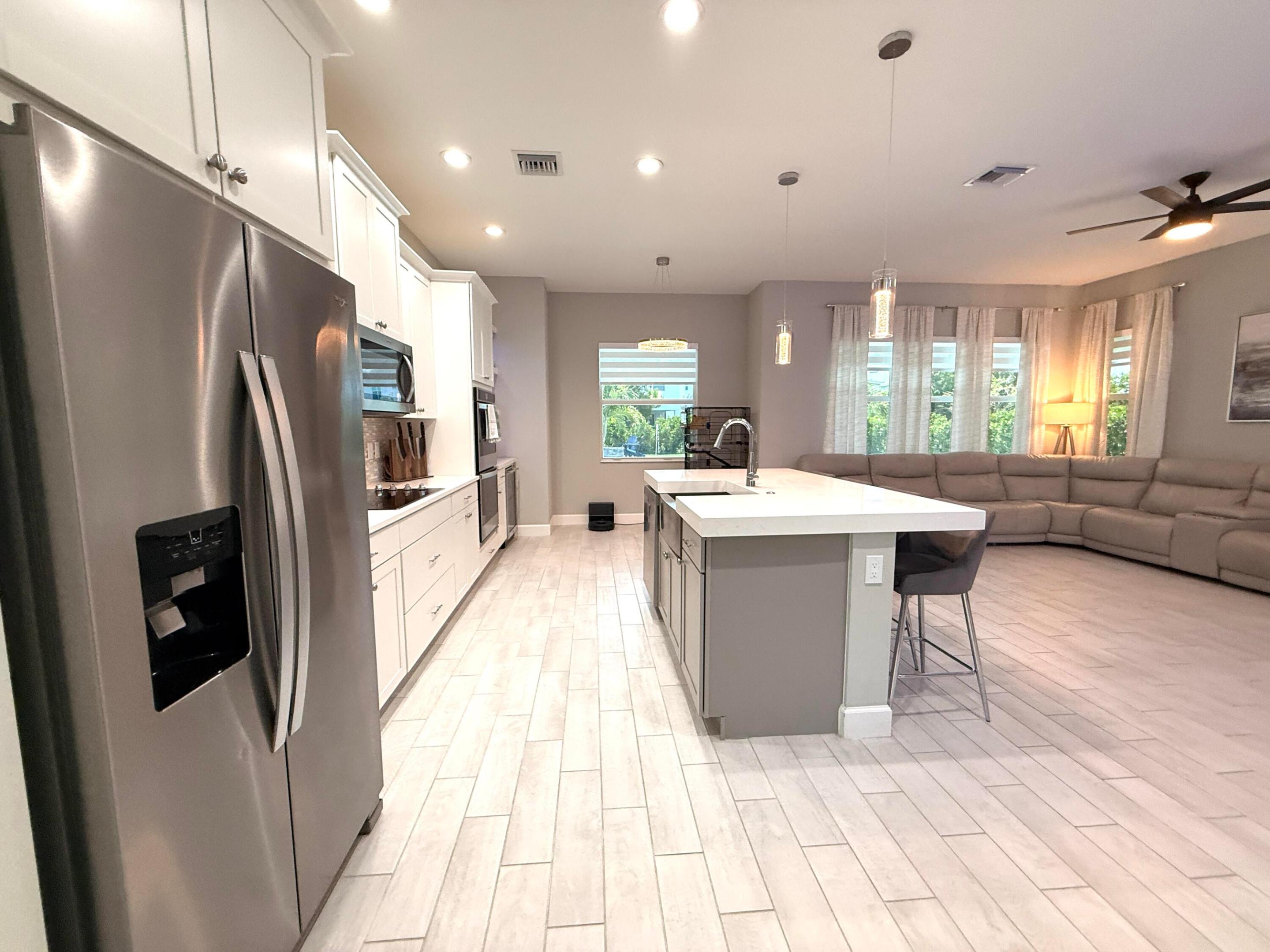 GROVES OF WESTLAKE - Residential