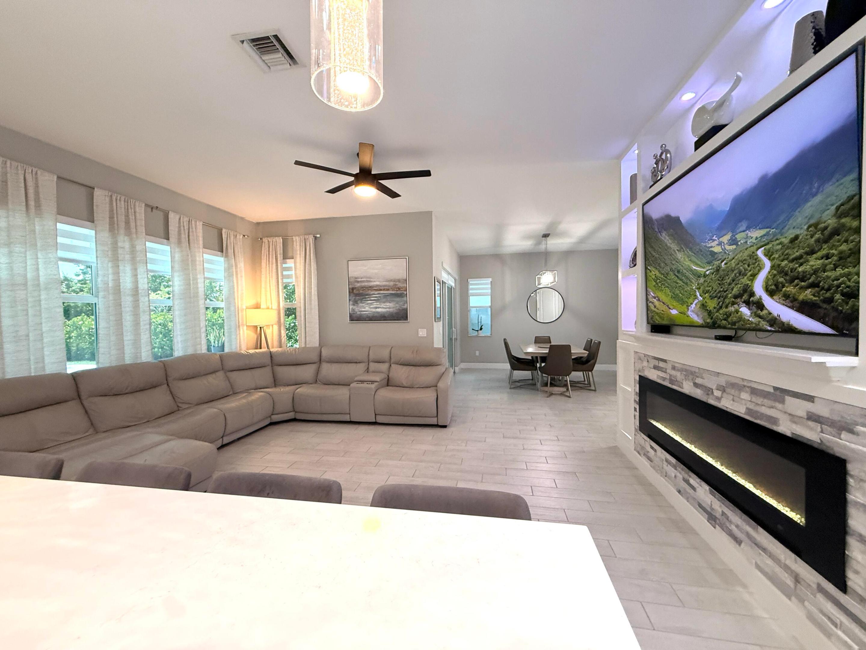 GROVES OF WESTLAKE - Residential