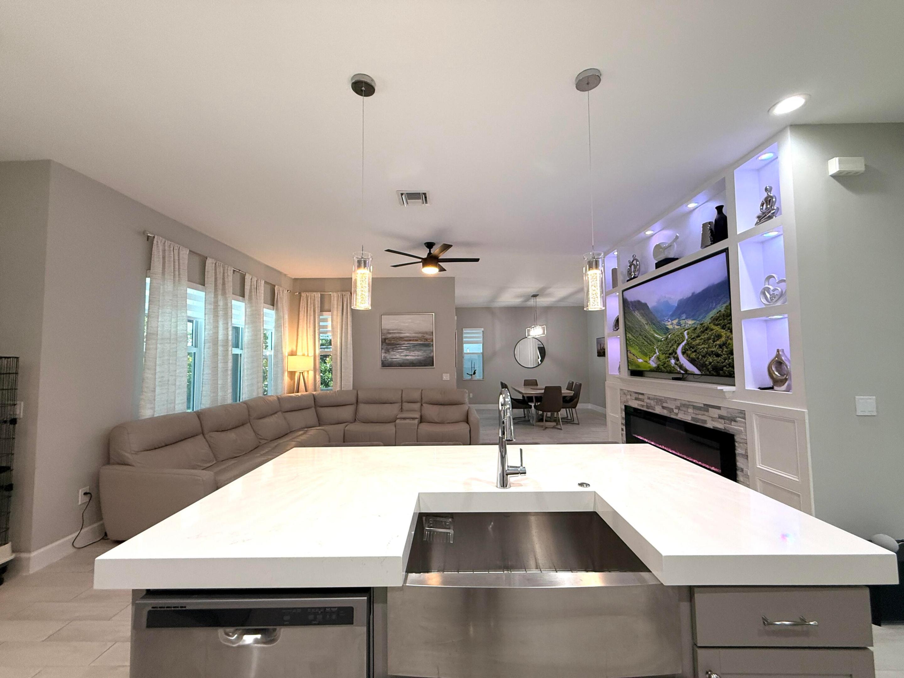 GROVES OF WESTLAKE - Residential