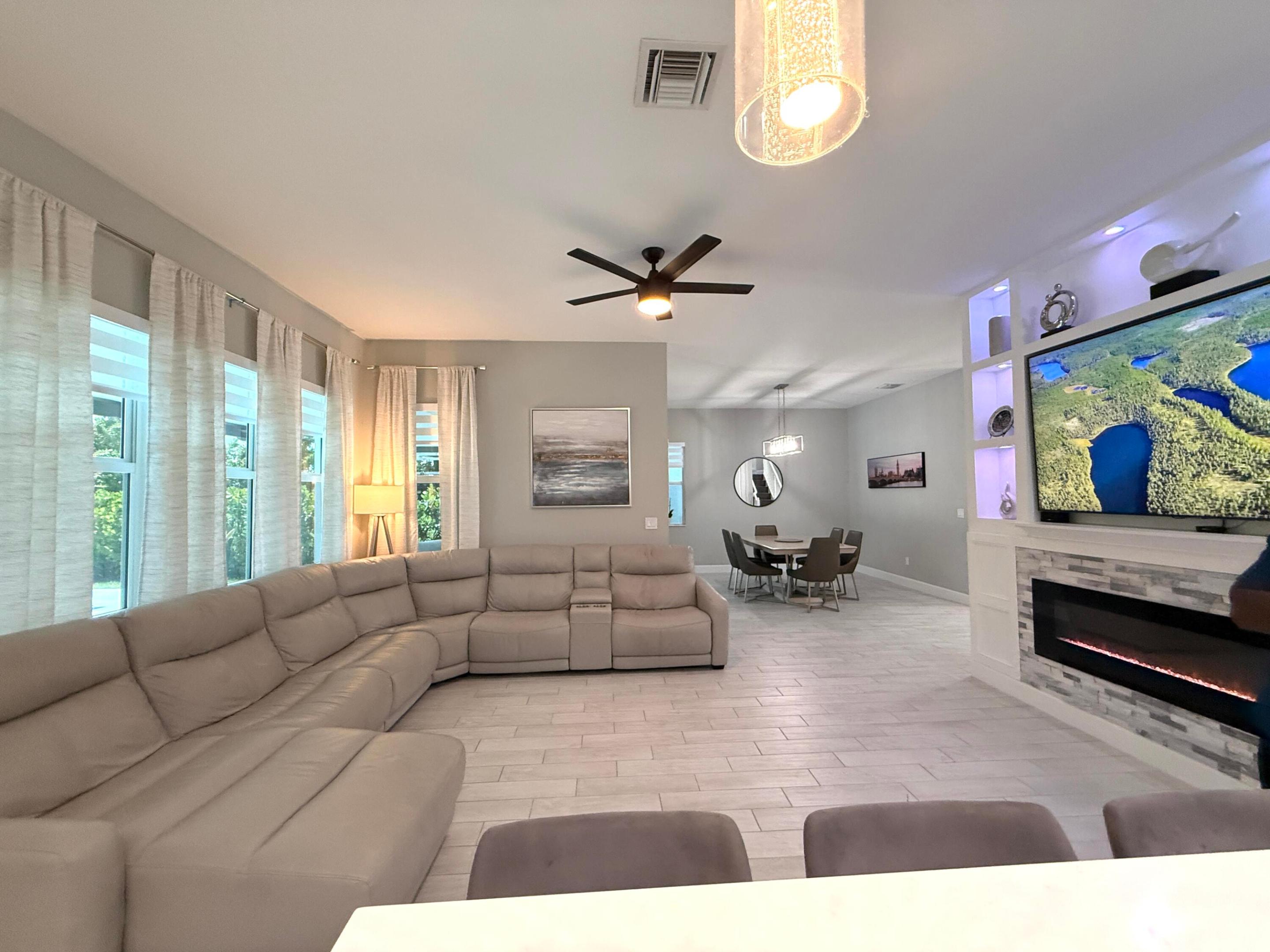 GROVES OF WESTLAKE - Residential