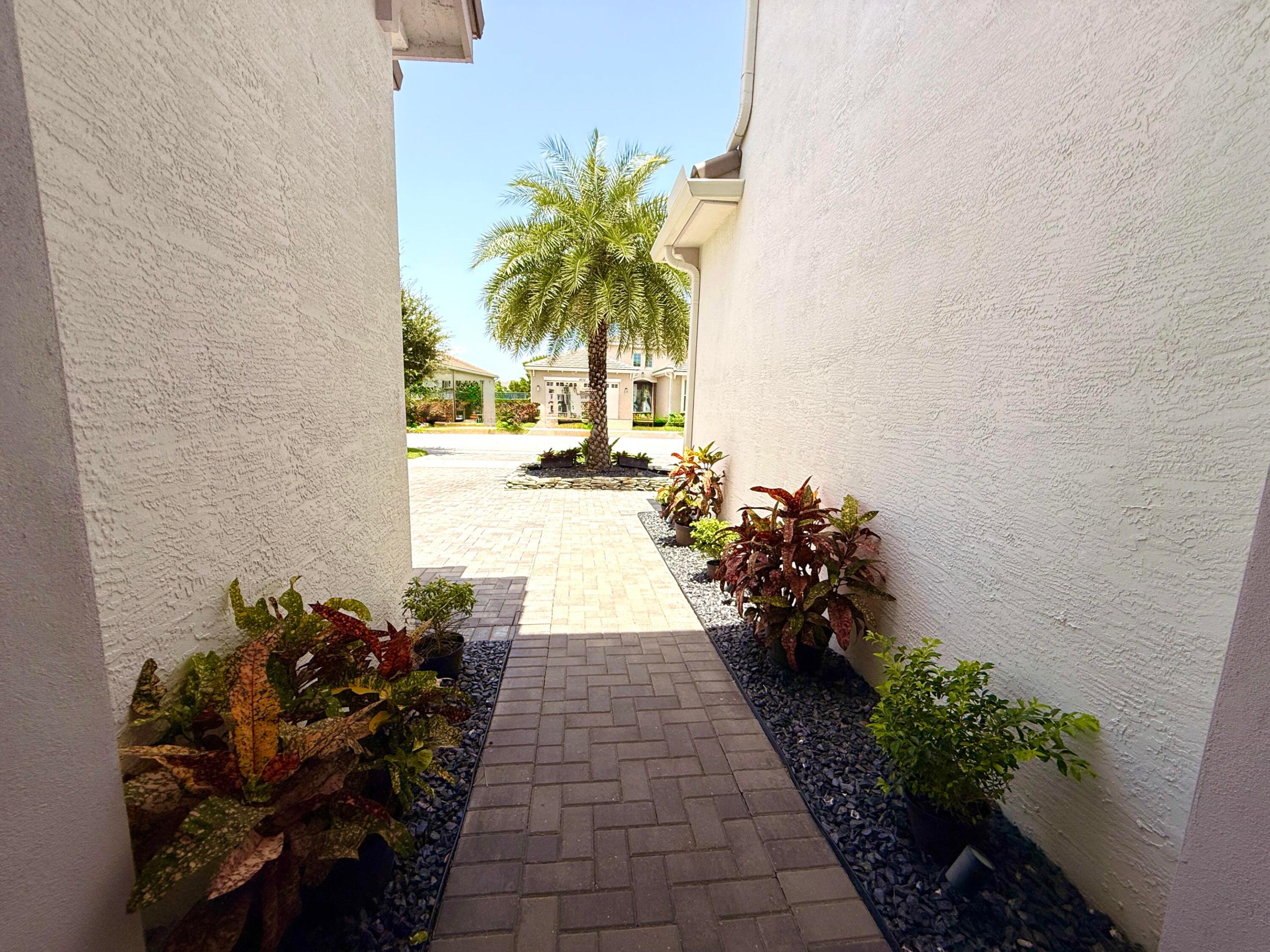 GROVES OF WESTLAKE - Residential