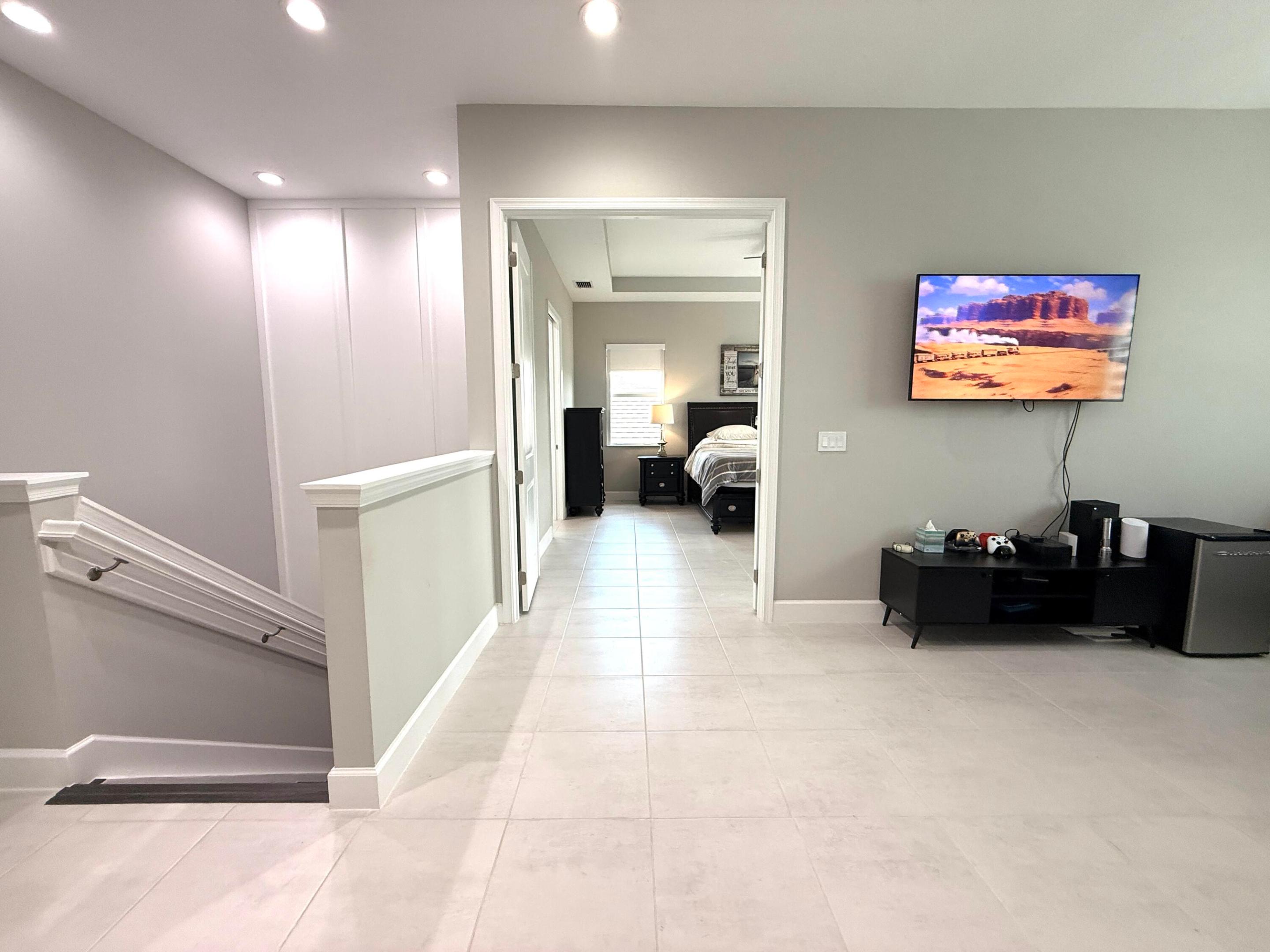 GROVES OF WESTLAKE - Residential