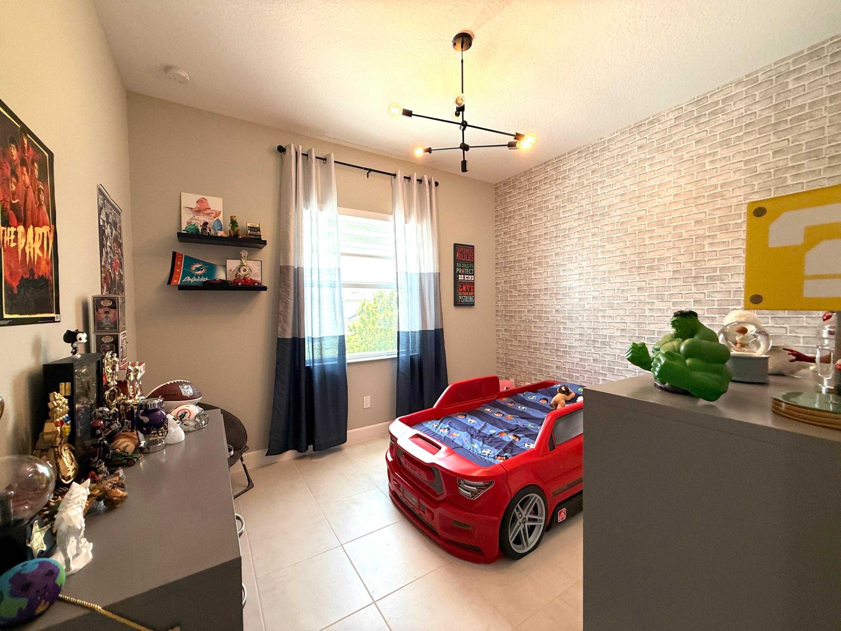 GROVES OF WESTLAKE - Residential