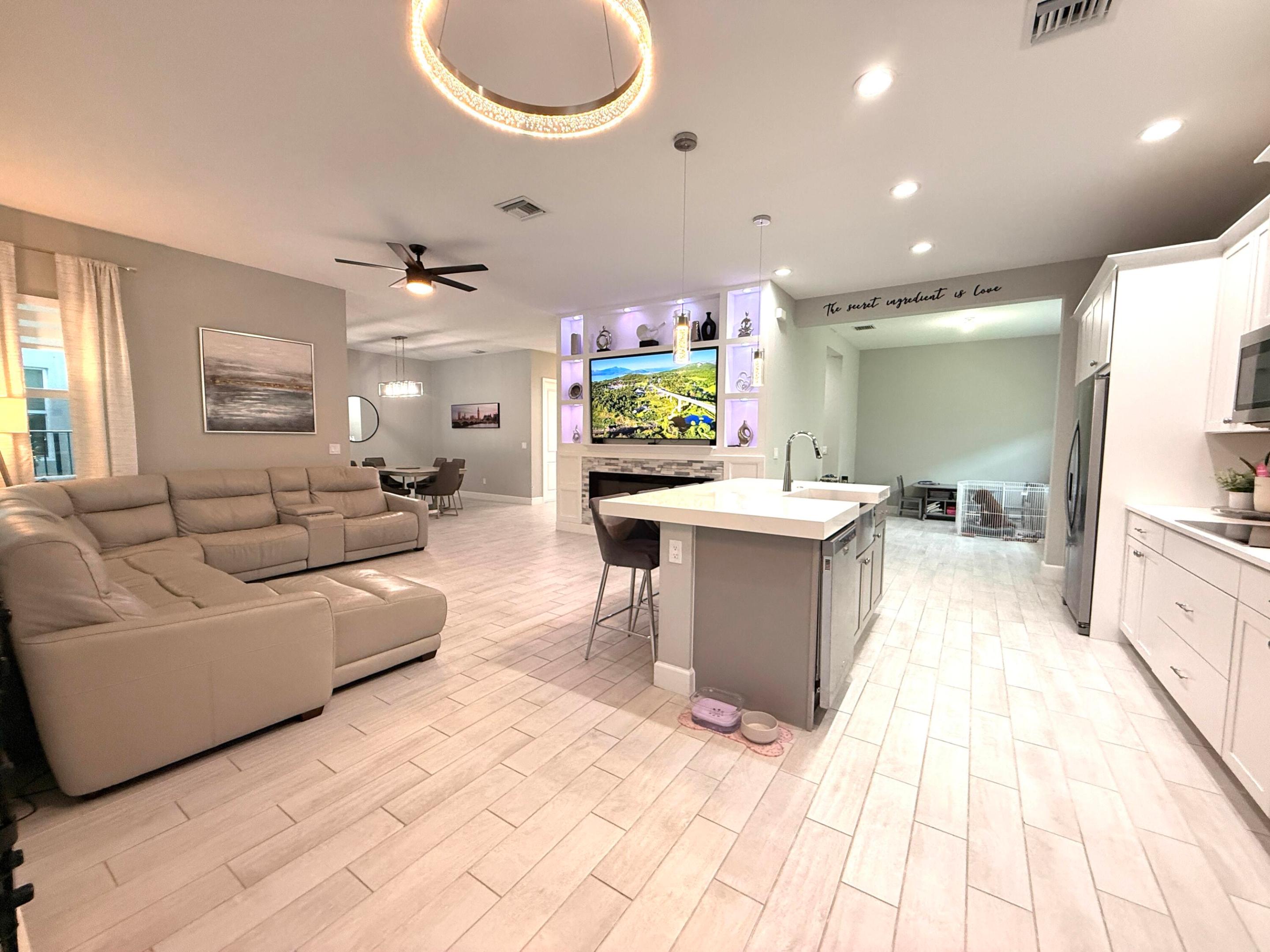 GROVES OF WESTLAKE - Residential