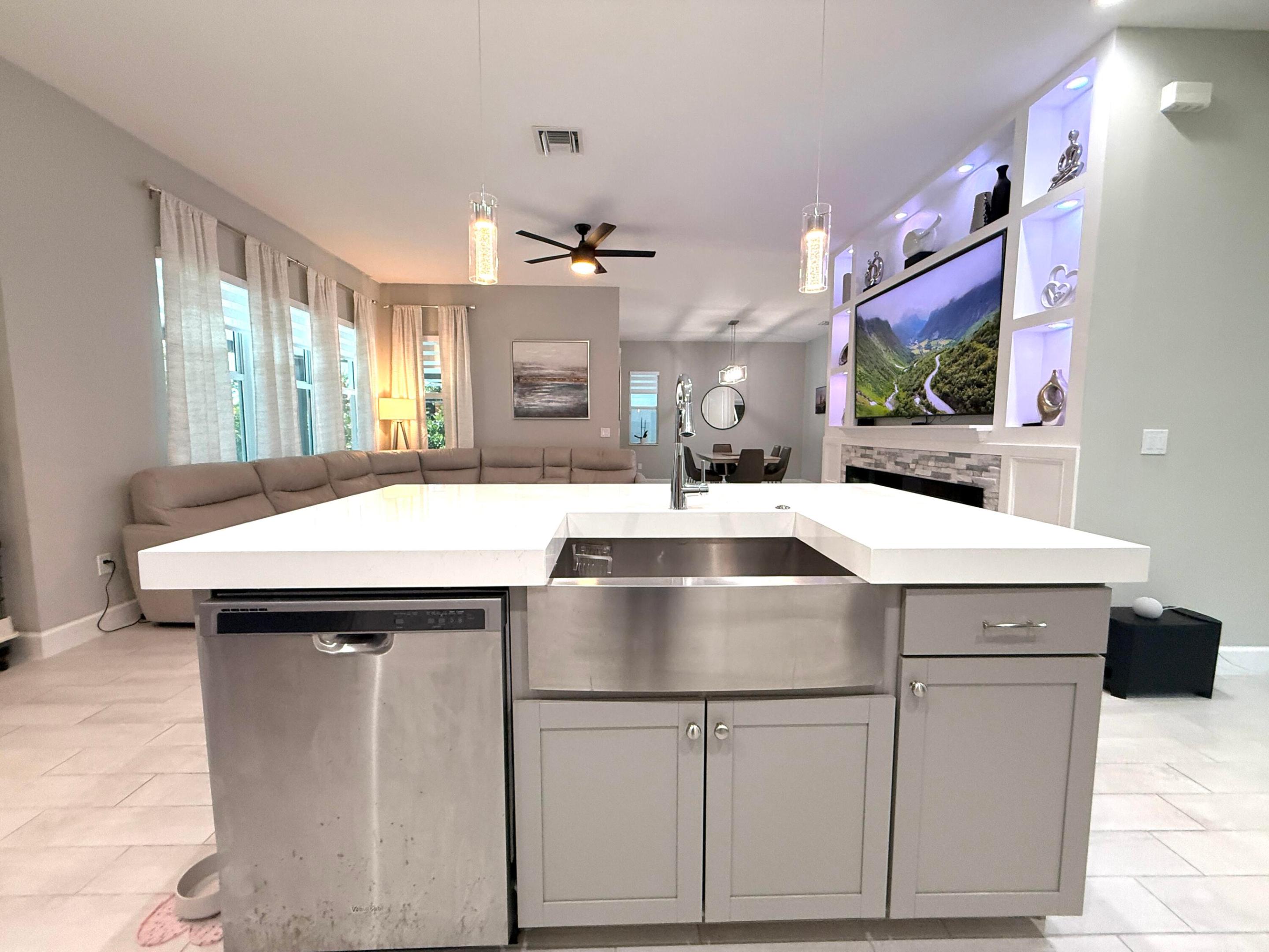 GROVES OF WESTLAKE - Residential