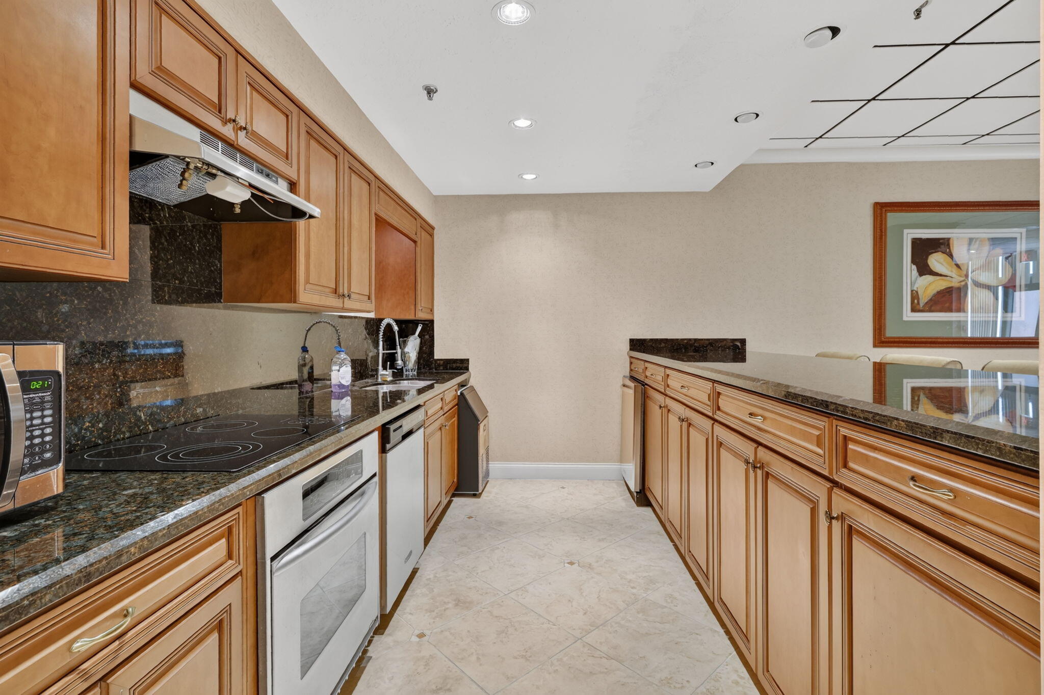 ATLANTIC VIEW BEACH CLUB CONDOMINIUM NO 1 - Residential