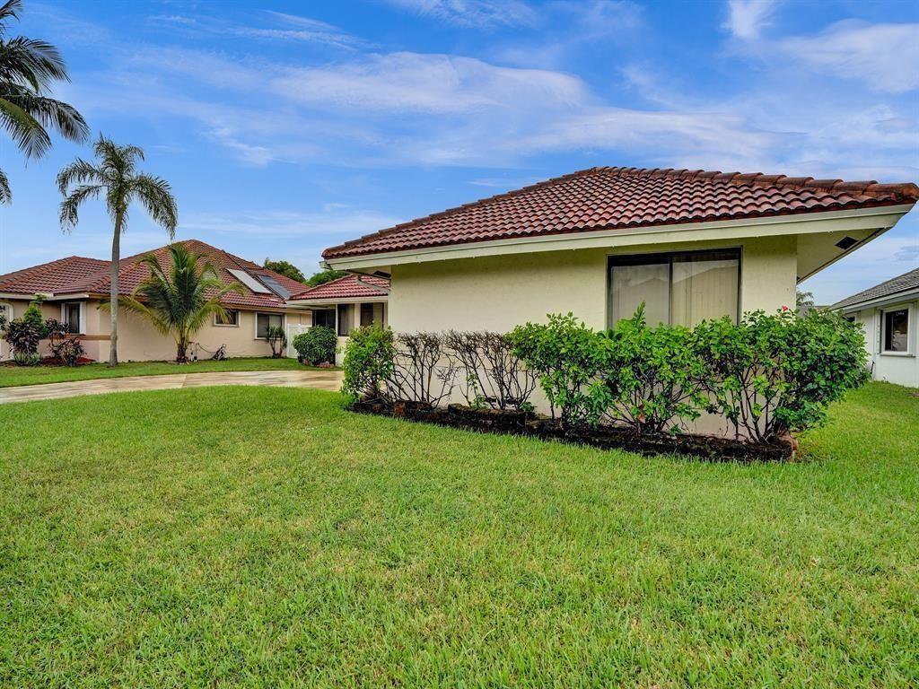 Banyan Club 87-37 B - Residential