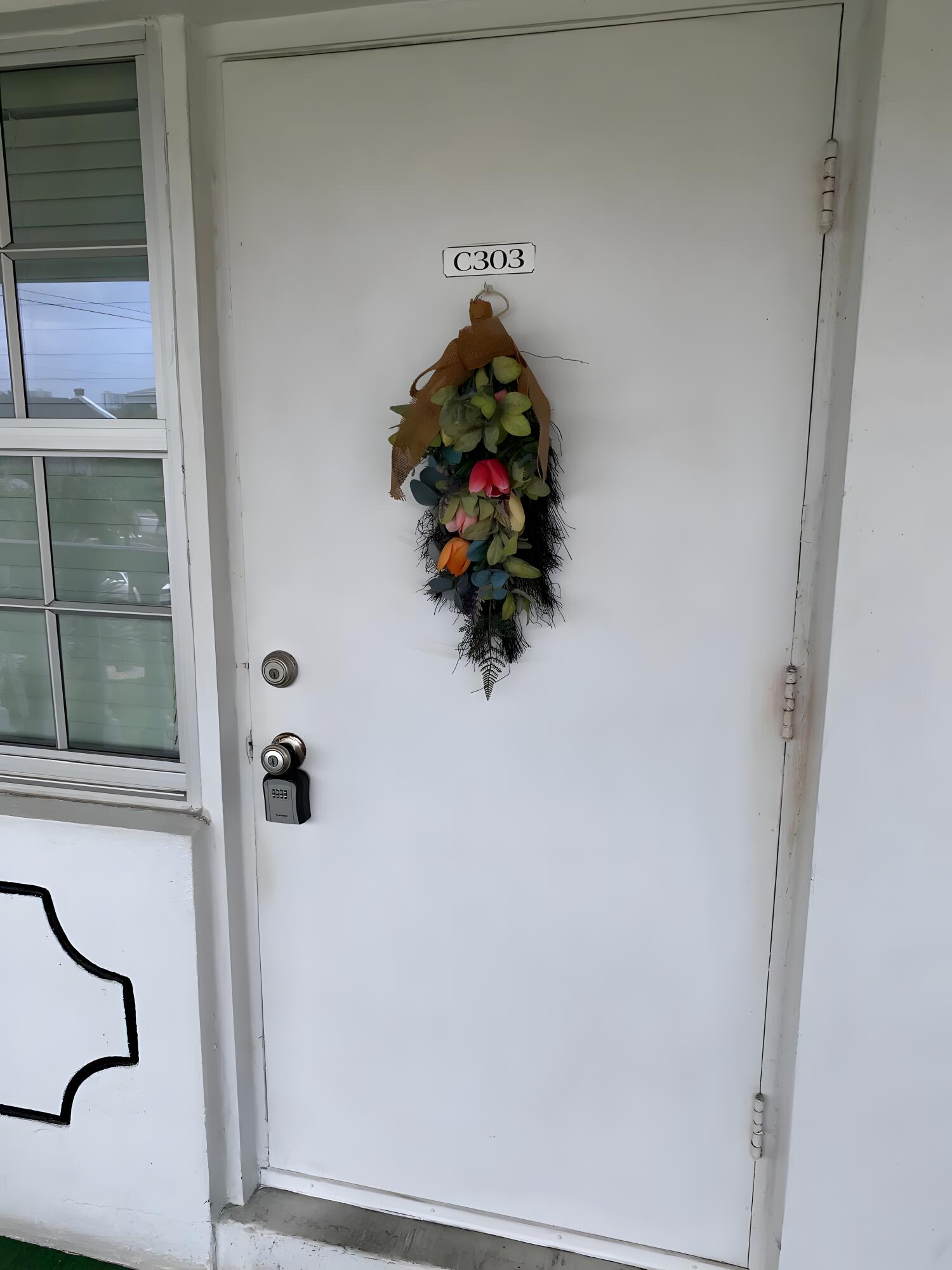 MAYBURY MANSIONS CONDO - Residential Lease