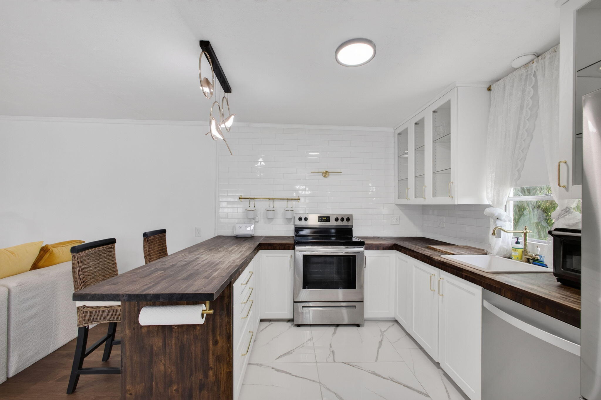 THE MEADOWS - Residential