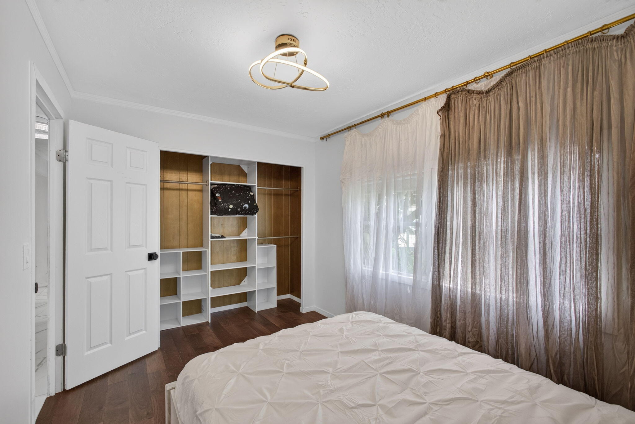 THE MEADOWS - Residential