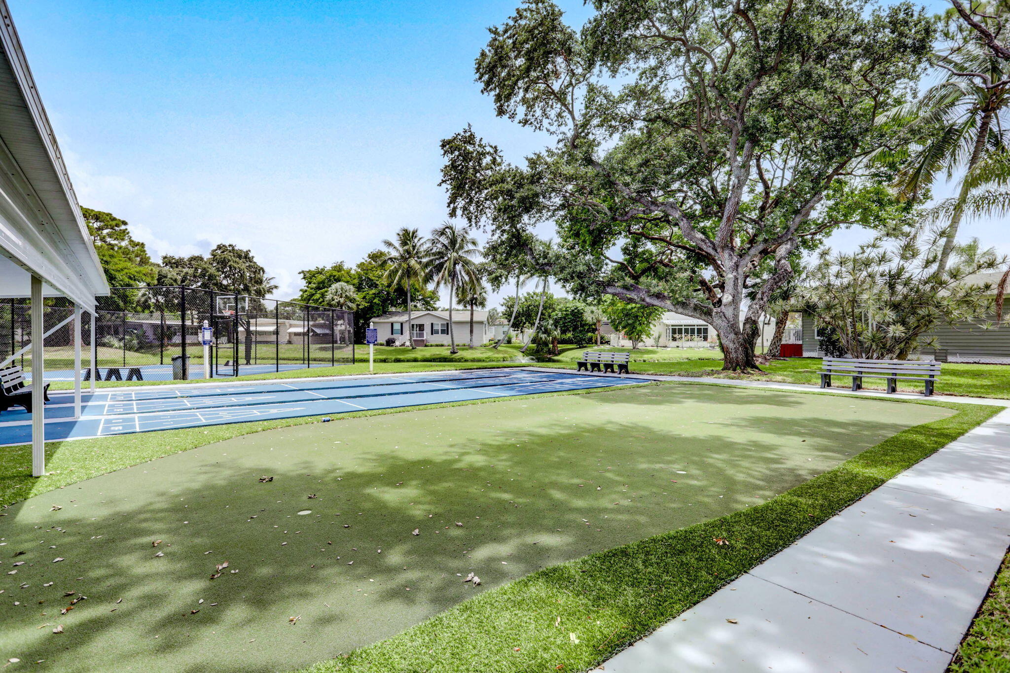 THE MEADOWS - Residential