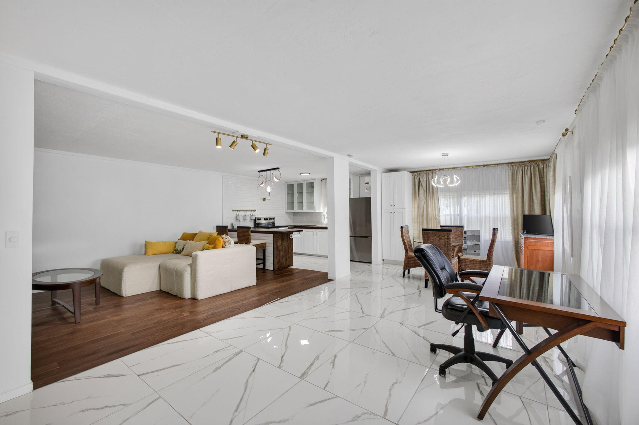 THE MEADOWS - Residential