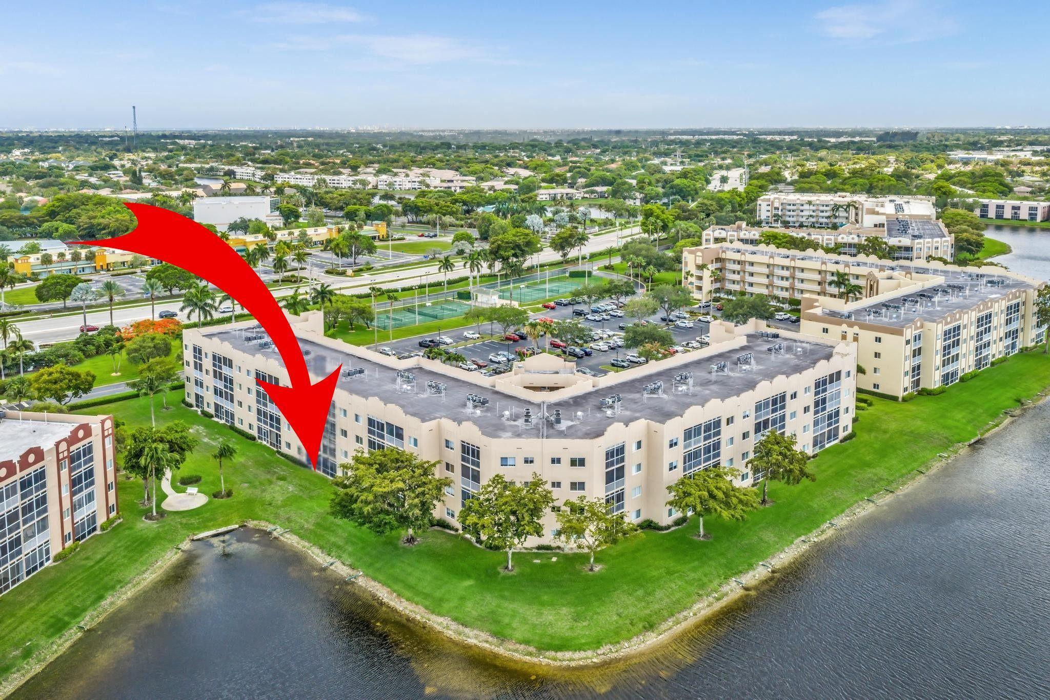 SOUTHAMPTON CONDOMINIUM - Residential