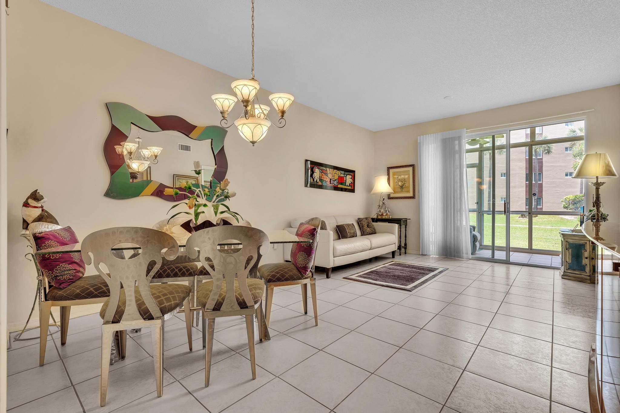 SOUTHAMPTON CONDOMINIUM - Residential