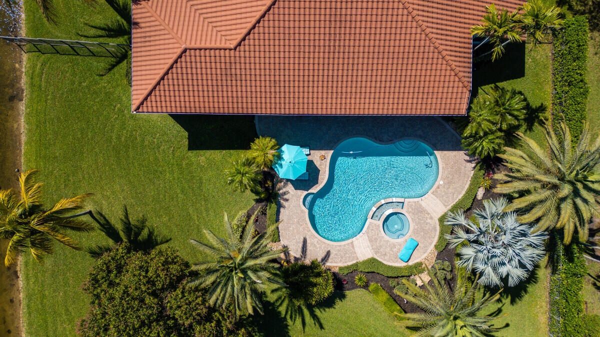 RIVERSTONE - Residential