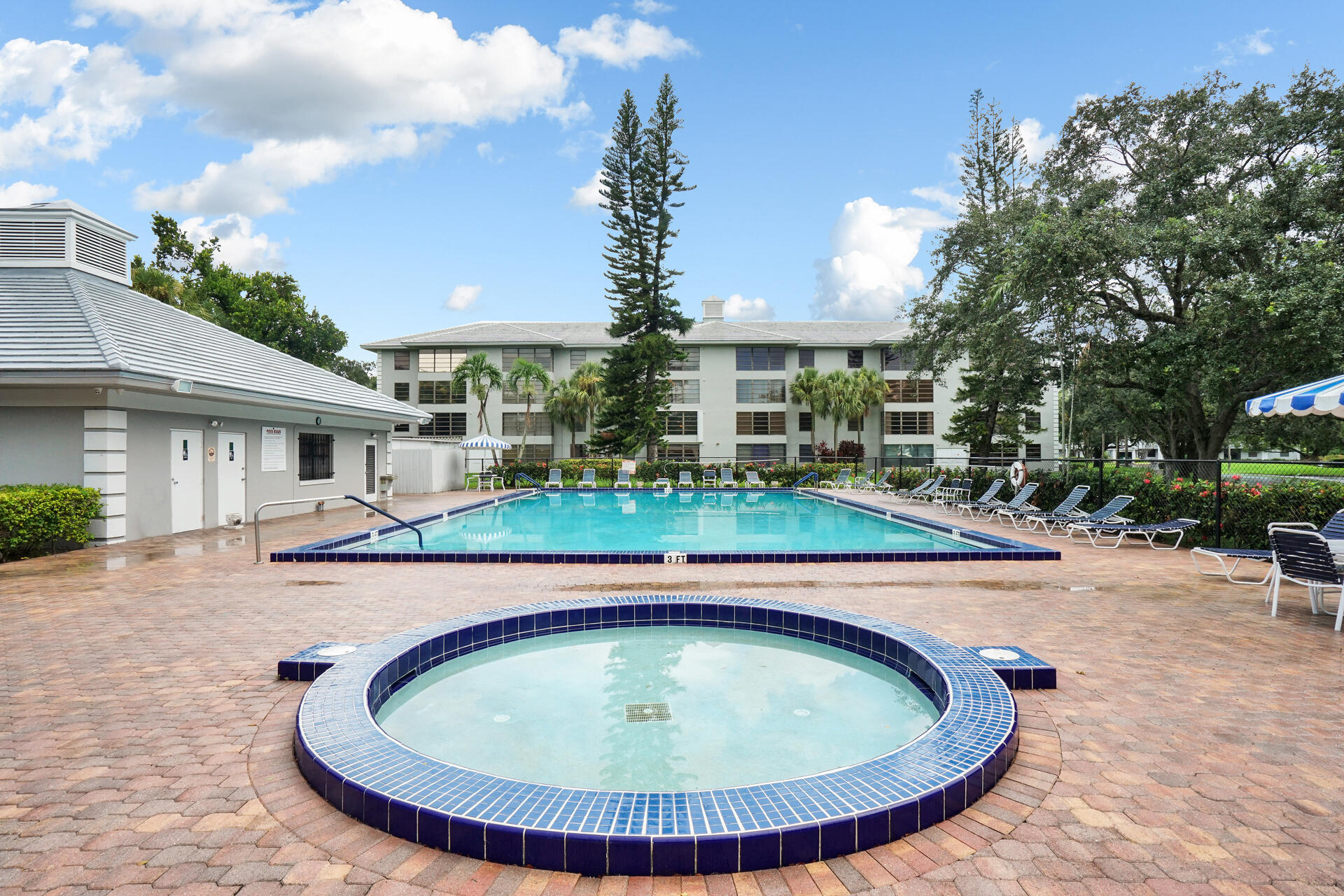CONDO 9 OF WHITEHALL CONDOS - Residential Lease