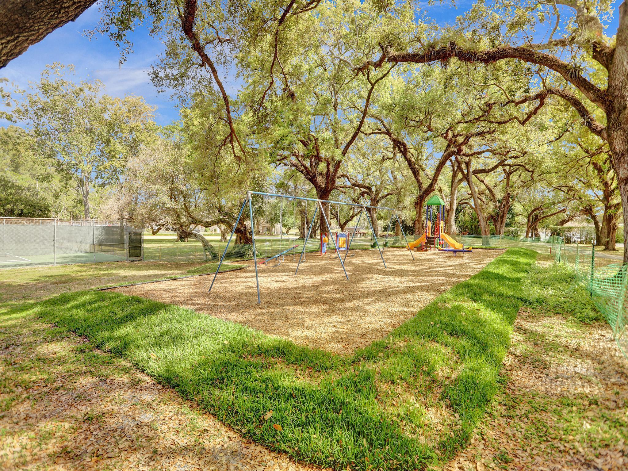 CONDO 9 OF WHITEHALL CONDOS - Residential Lease