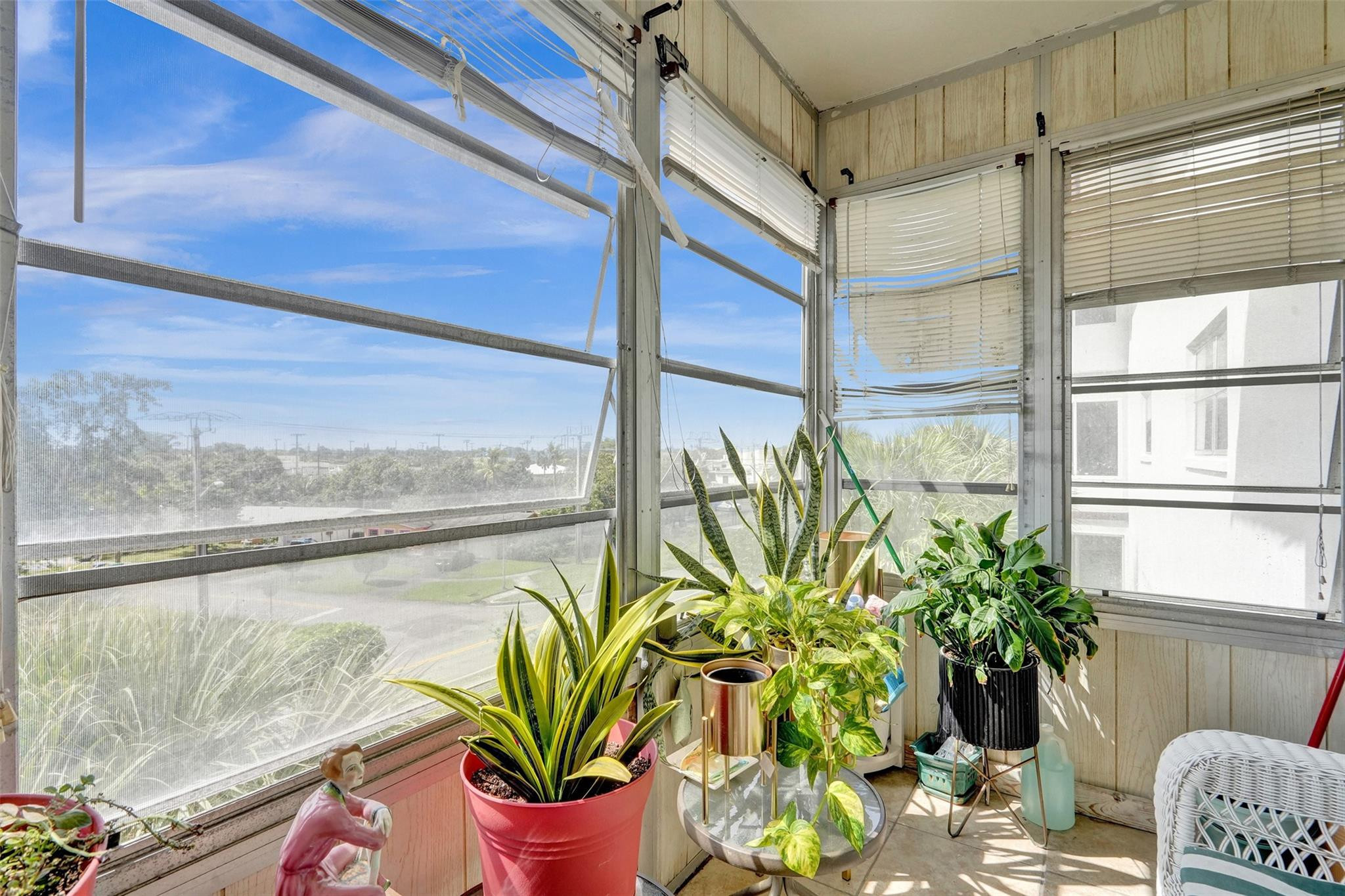 Come see this beautifully charming 1 bed, 1.5 bath condo in the 55+ Castle Gardens community with breathtaking view of the lake. This bright and airy unit boasts an enclosed balcony, elegant ceramic and wood flooring, along with updated kitchen and bathrooms. Sold partially furnished, this turnkey property offers a seamless transition into a modern and stylish living space. Enjoy the convenience of condo living with the added charm of a meticulously designed interior. Don't miss this opportunity to own a piece of paradise in the prestigious Castle Gardens community.