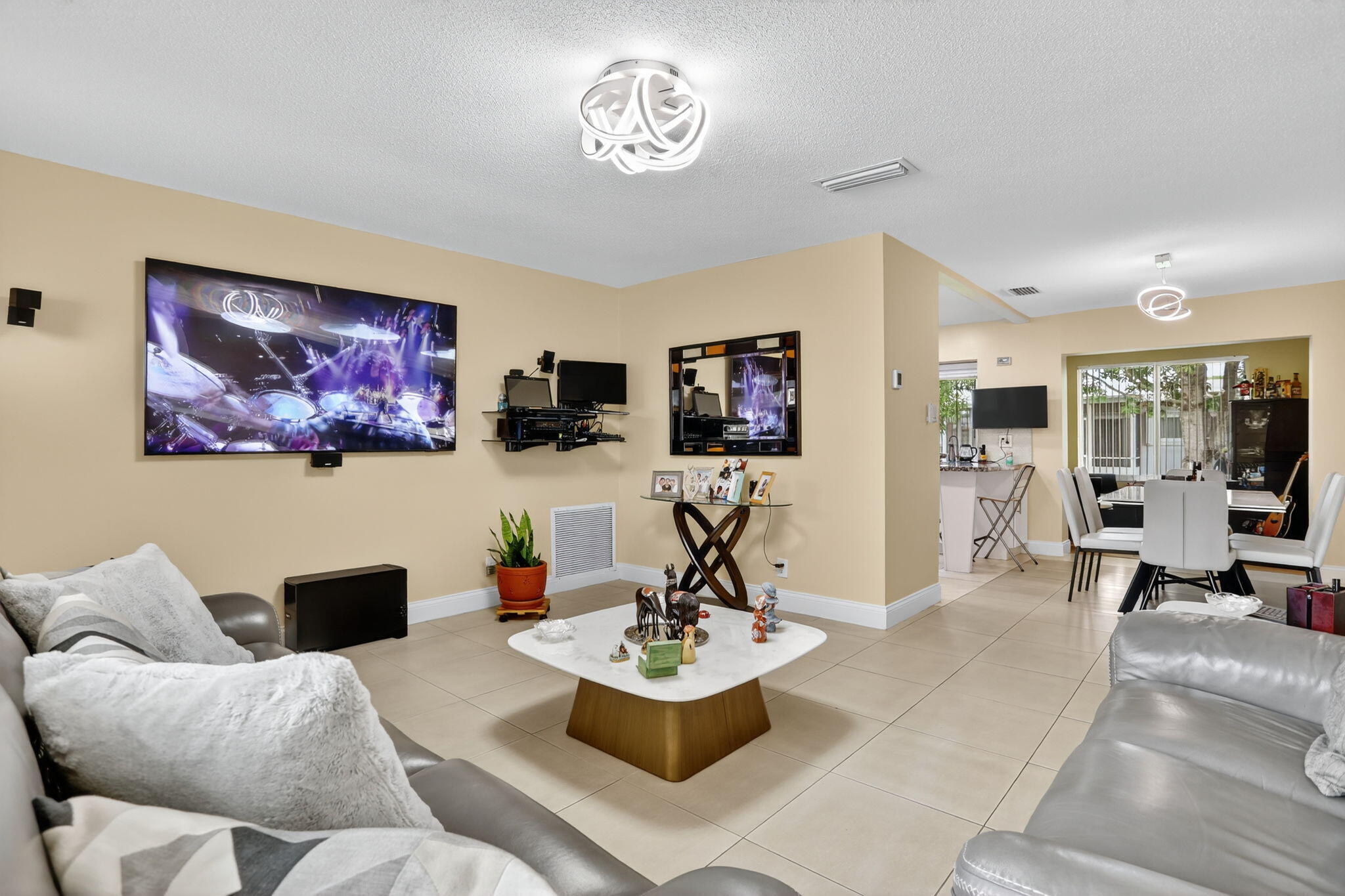 PARADISE GARDENS SEC 3 - Residential