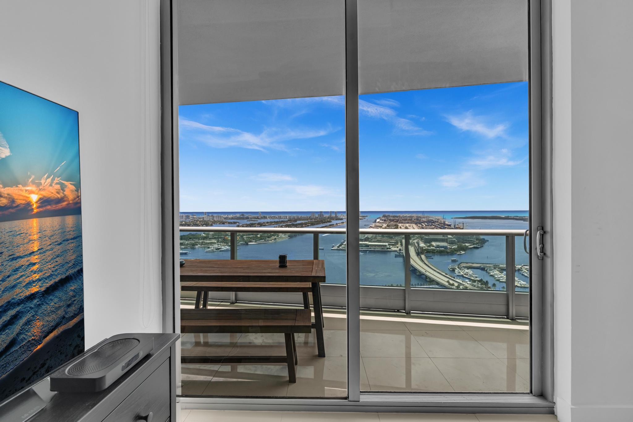 900 BISCAYNE BAY CONDO - Residential