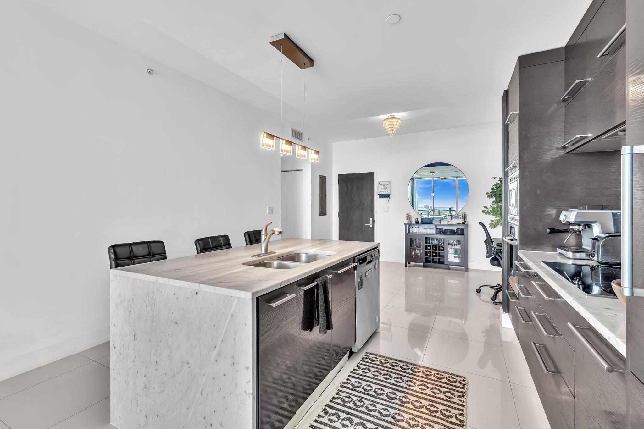 900 BISCAYNE BAY CONDO - Residential
