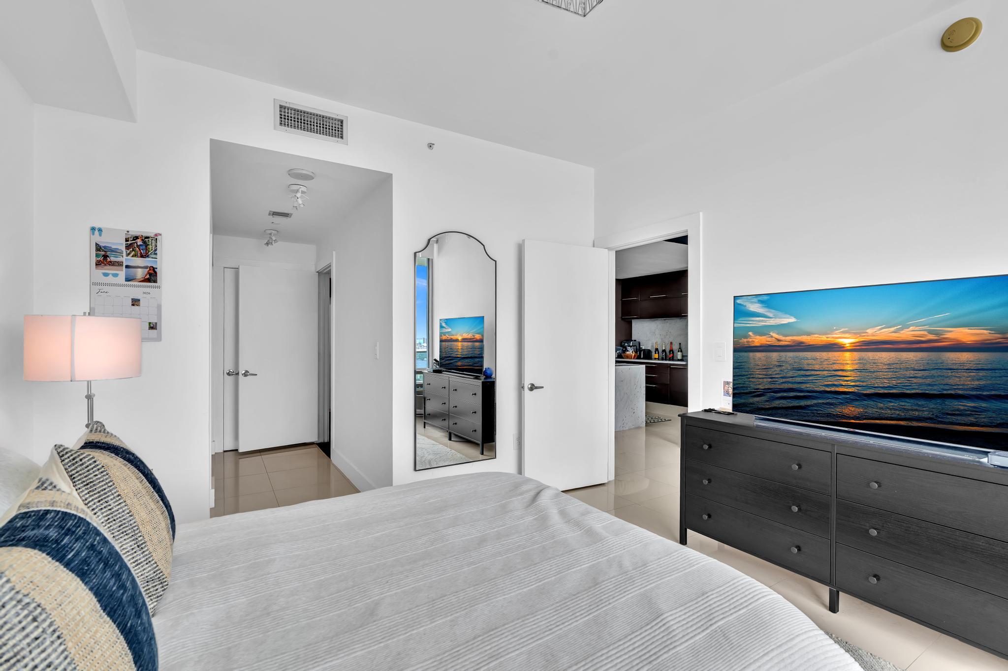 900 BISCAYNE BAY CONDO - Residential