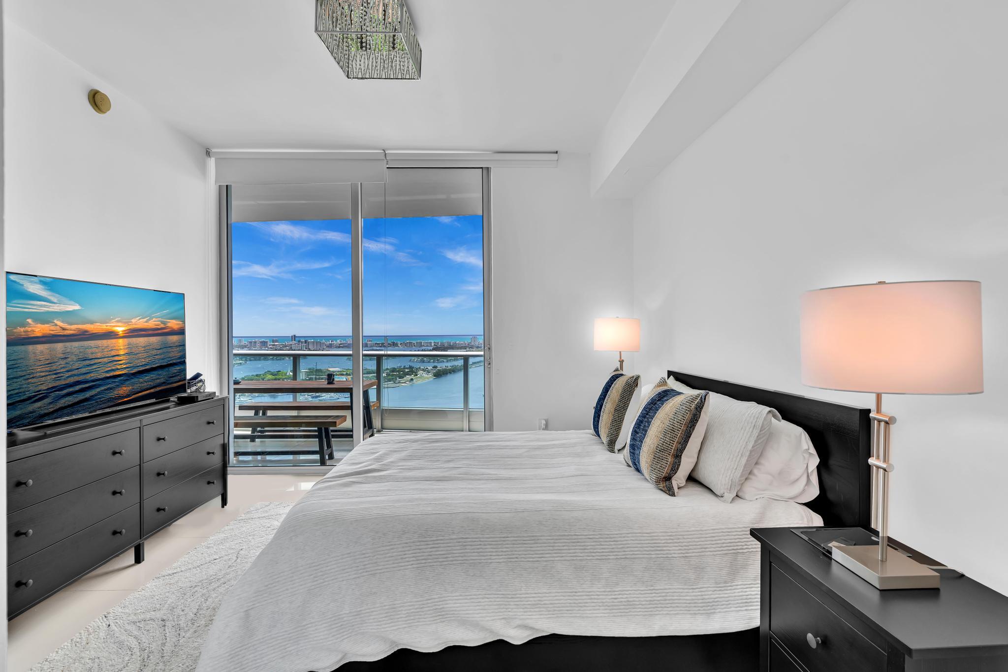 900 BISCAYNE BAY CONDO - Residential