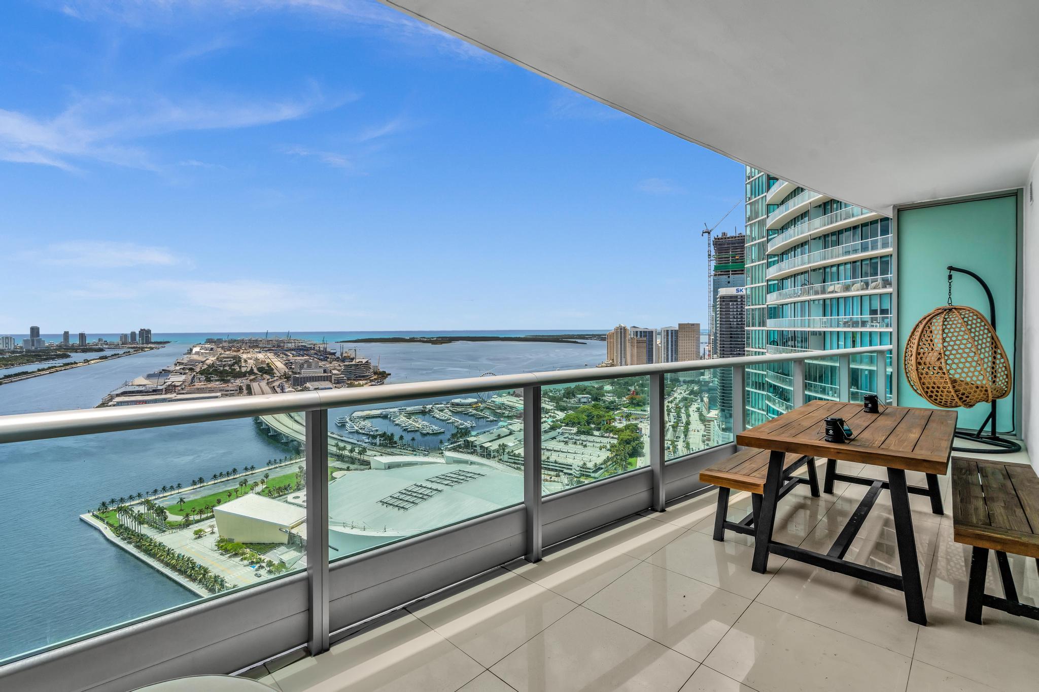900 BISCAYNE BAY CONDO - Residential