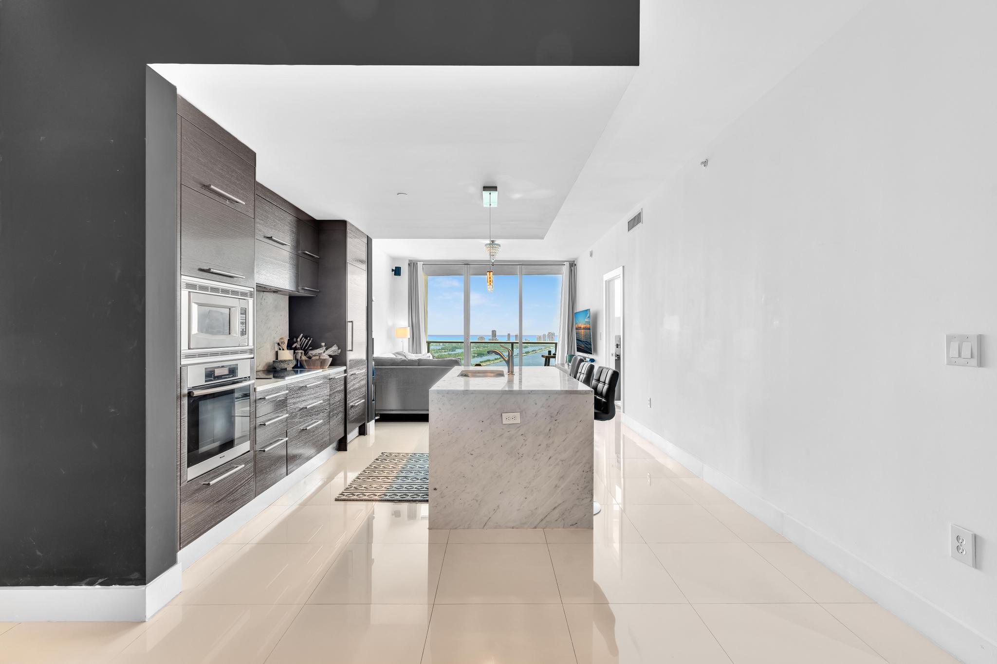 900 BISCAYNE BAY CONDO - Residential