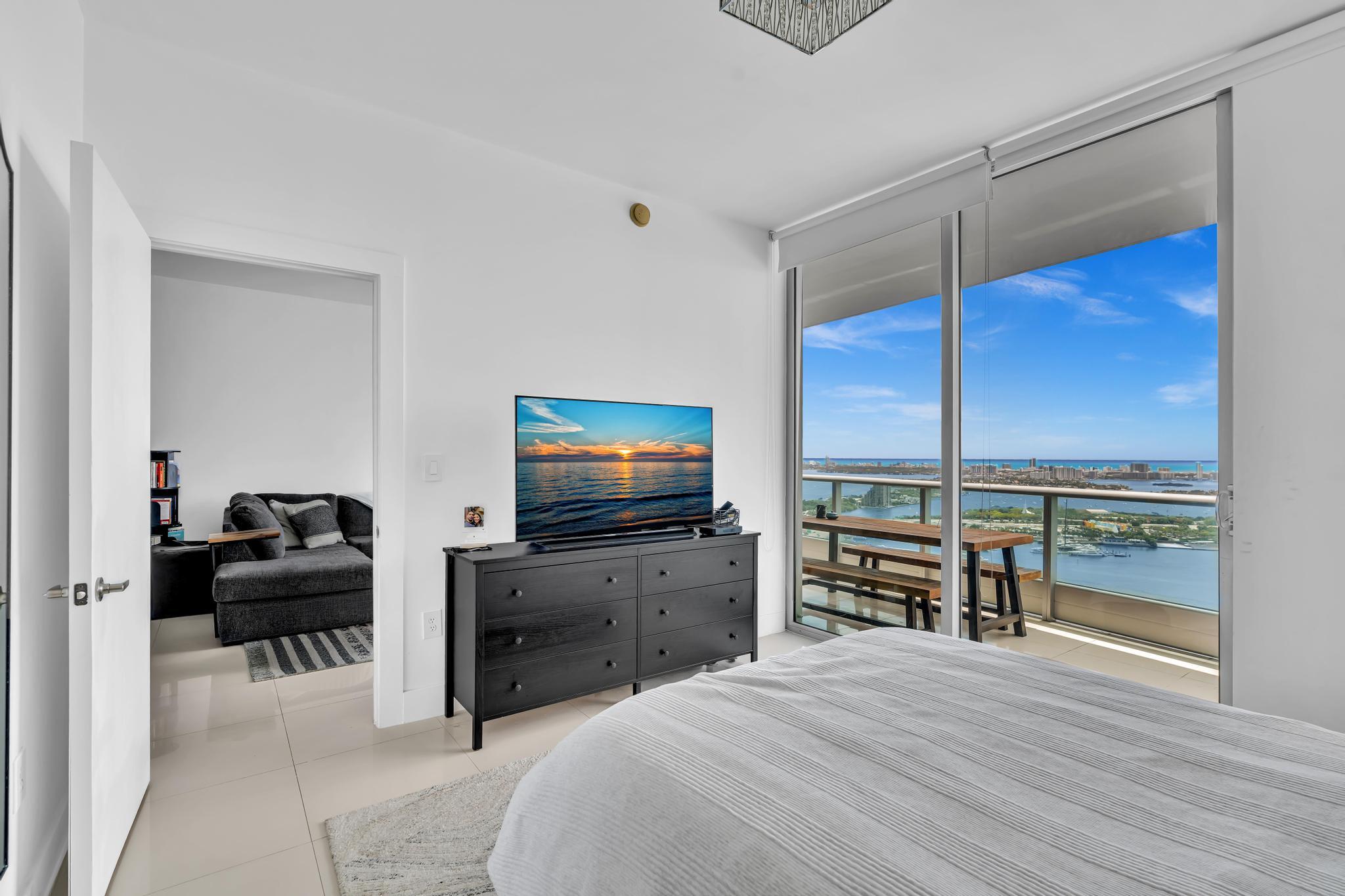 900 BISCAYNE BAY CONDO - Residential