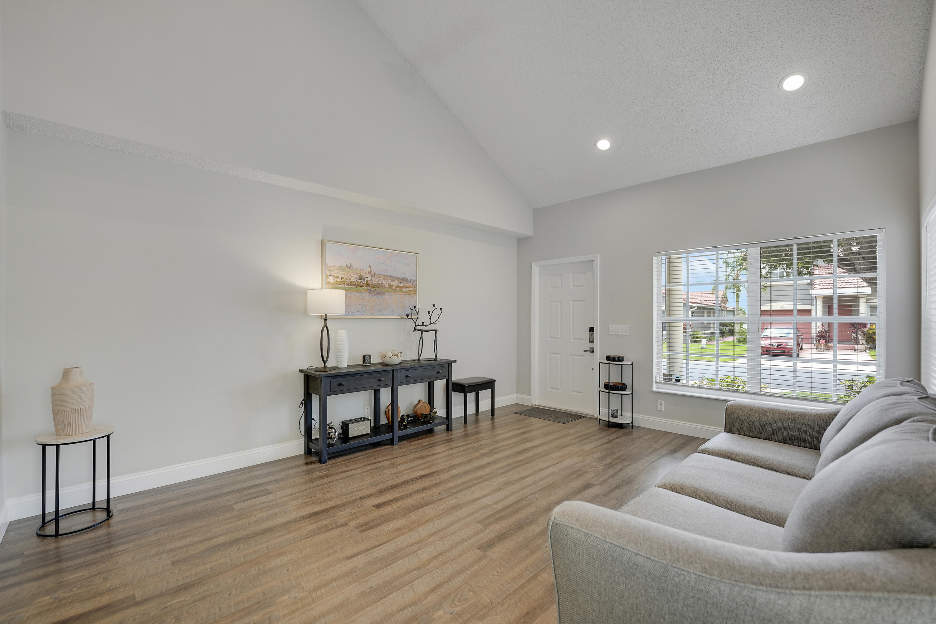PRINCETON PLACE AT GABLES END - Residential