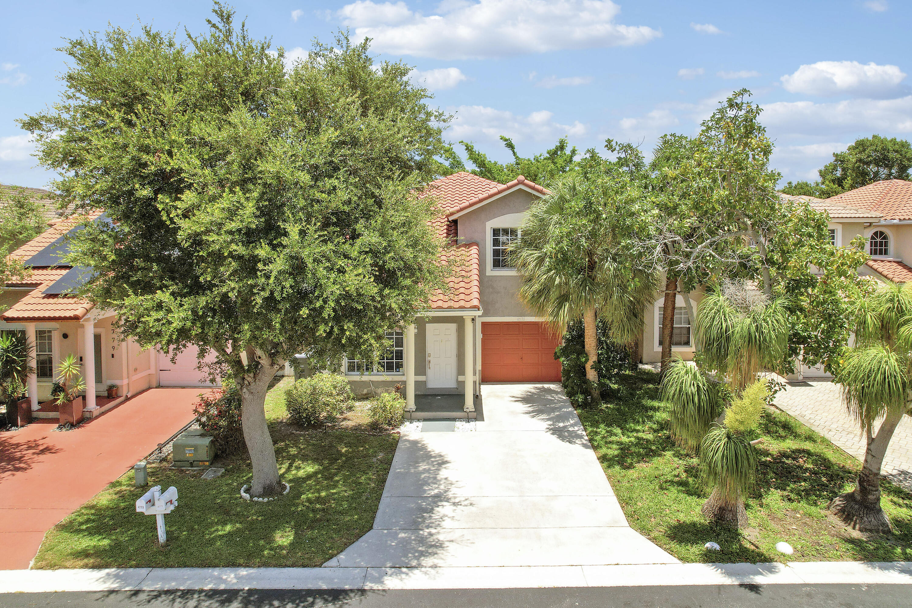 PRINCETON PLACE AT GABLES END - Residential
