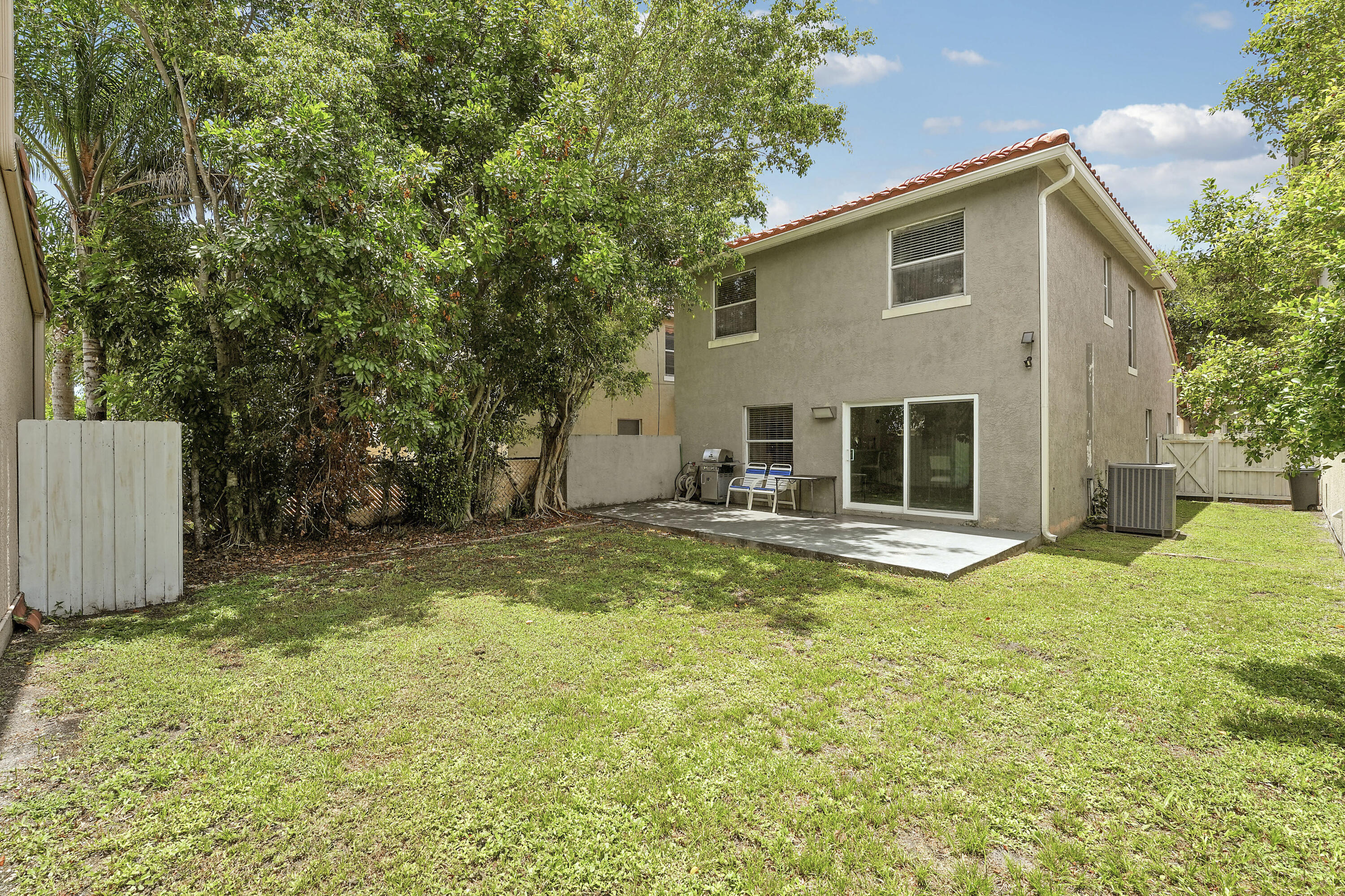 PRINCETON PLACE AT GABLES END - Residential