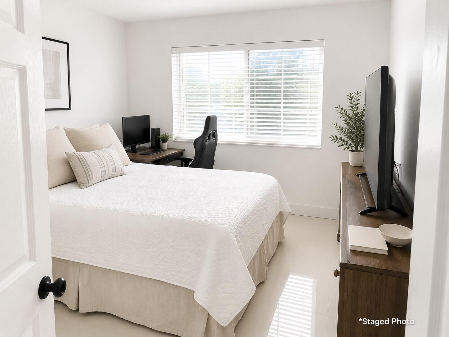 ENCLAVE AT DORAL CONDO NO 1 - Residential Lease