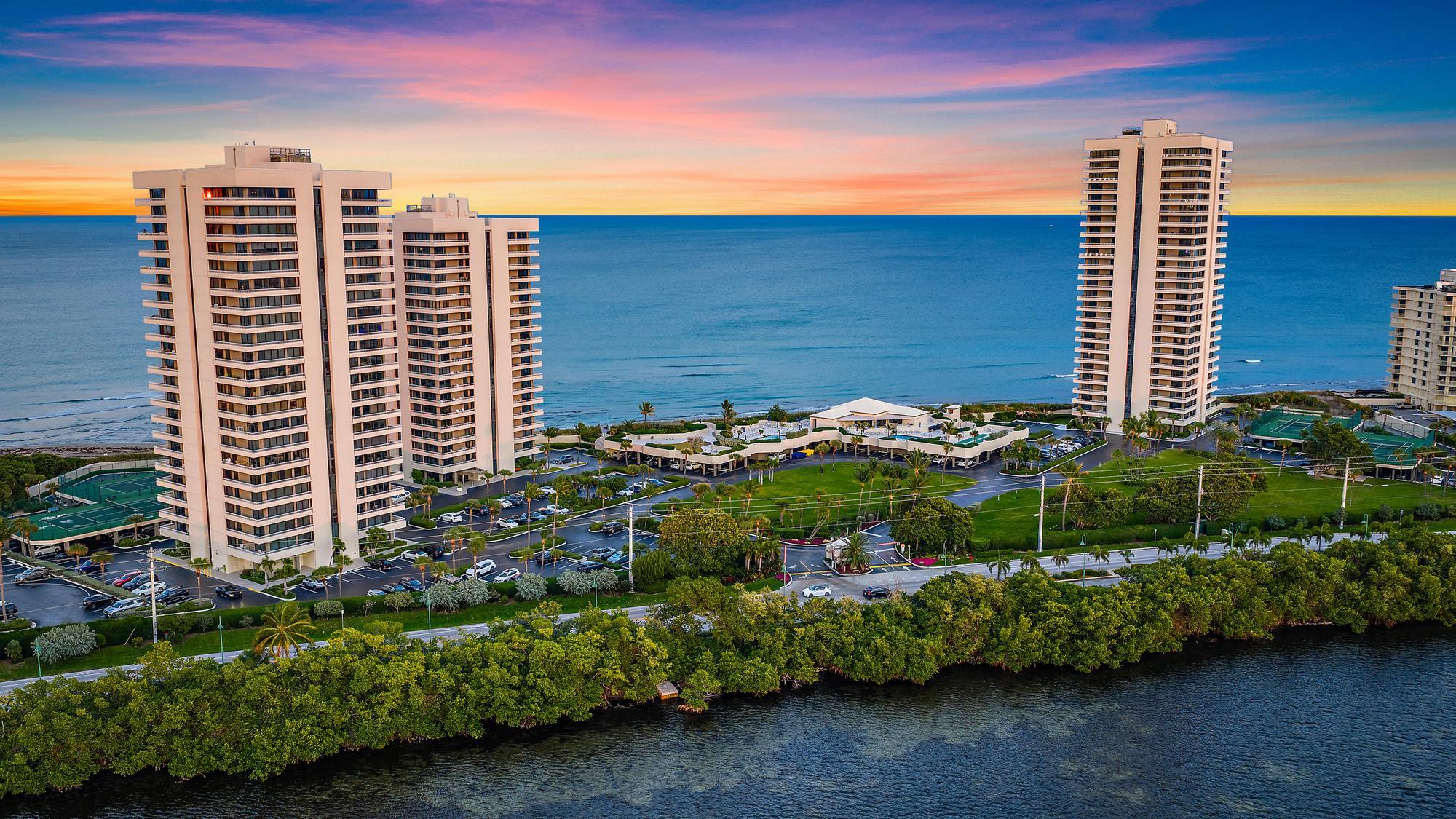 WATER GLADES 300 - Residential
